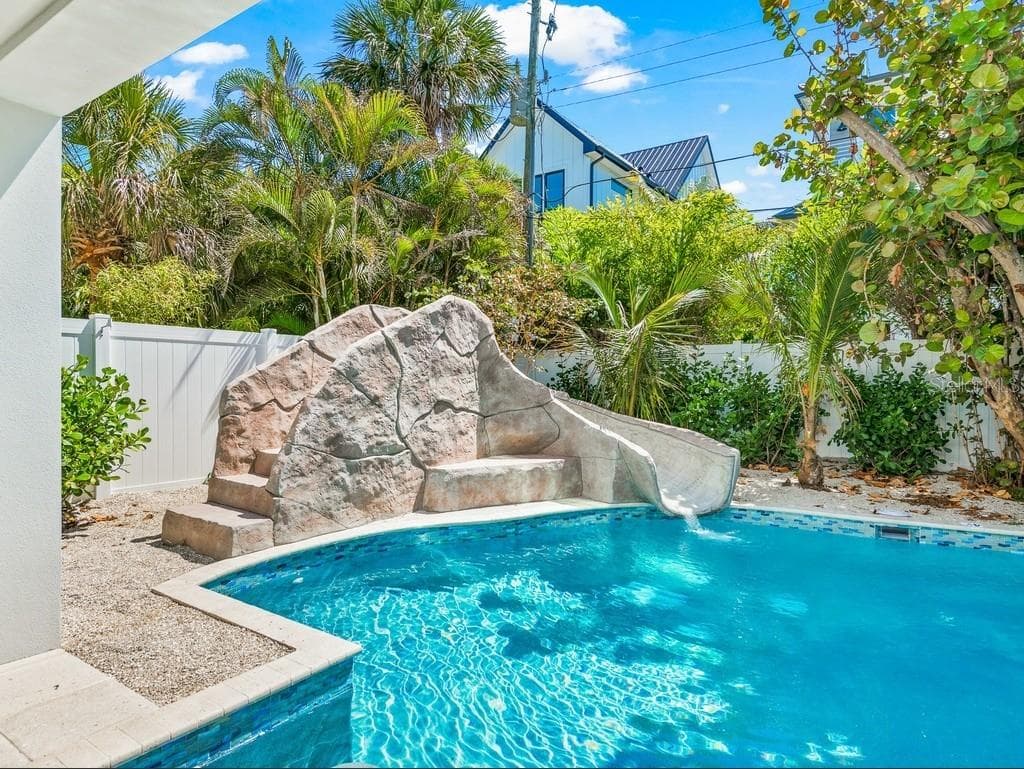 Single Family Residence at 204 COOLIDGE DR, SARASOTA, photo 63 of 90