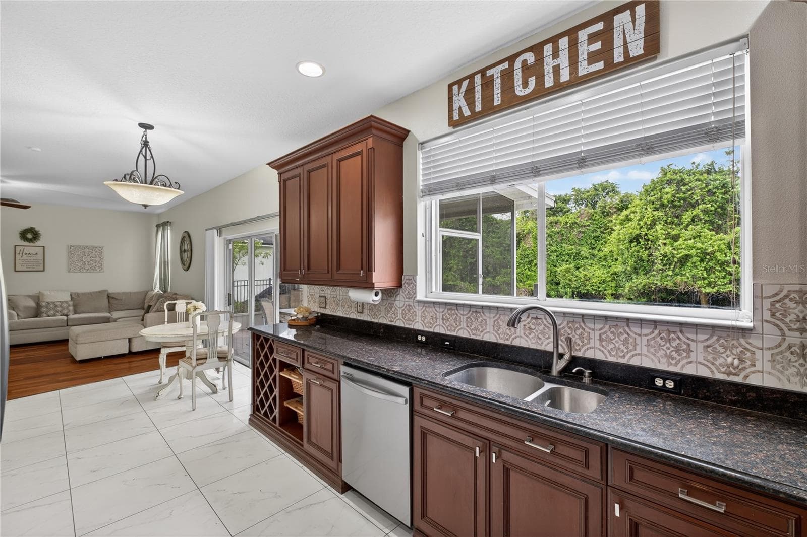 Single Family Residence at 14903 YORKSHIRE RUN DR, ORLANDO, photo 8 of 37