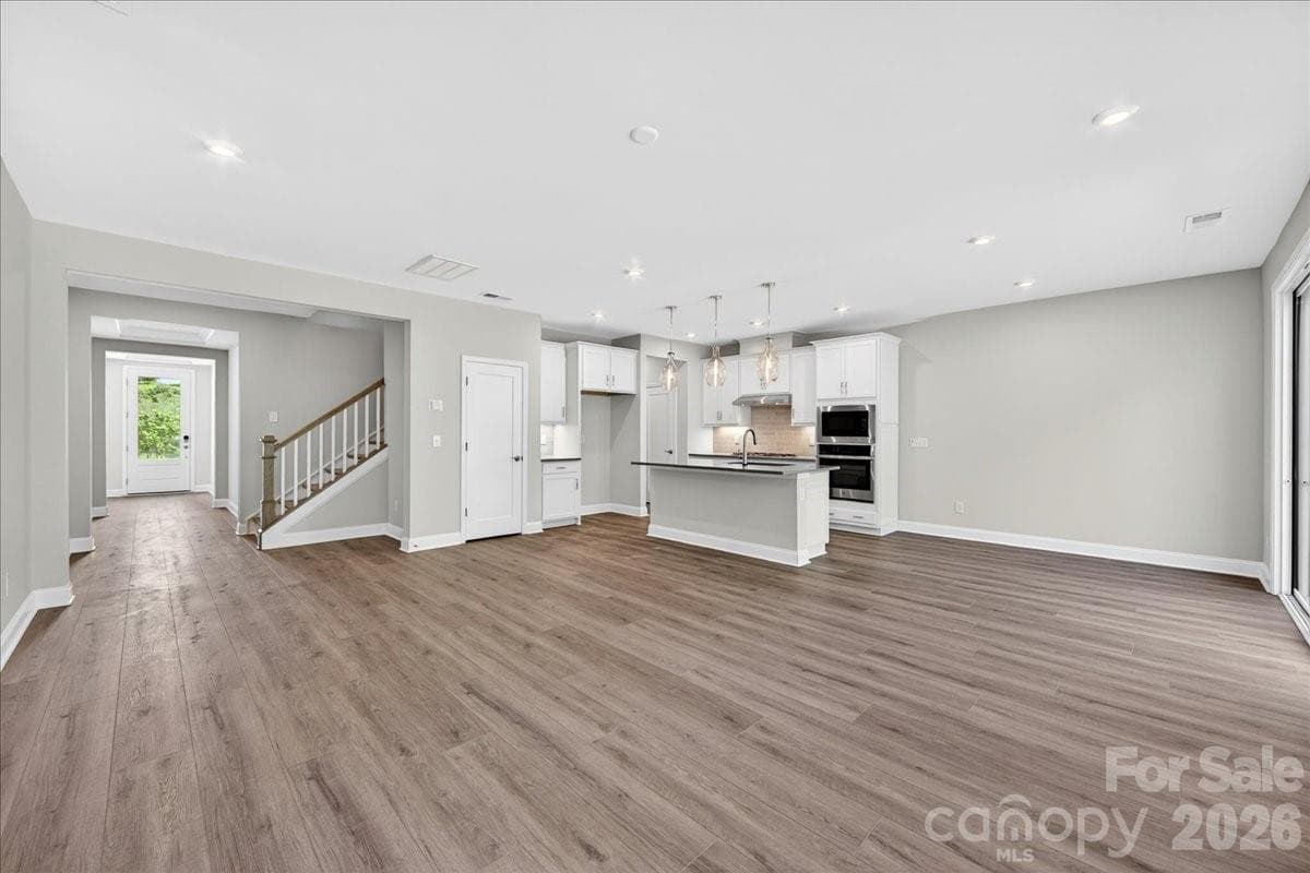 Light filled first floor - Fort Mill