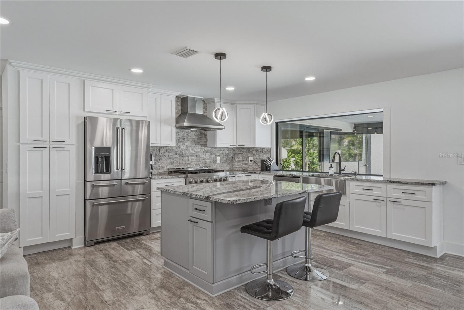 Single Family Residence at 4201 37TH ST S, ST PETERSBURG, photo 11 of 70