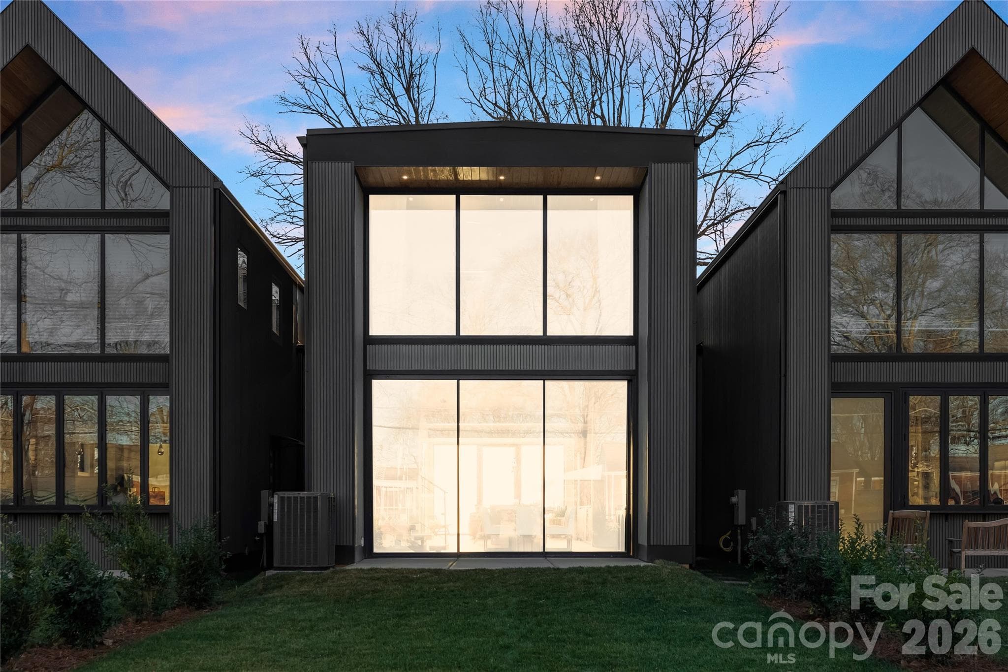 Condominium at Charlotte, photo 2 of 22