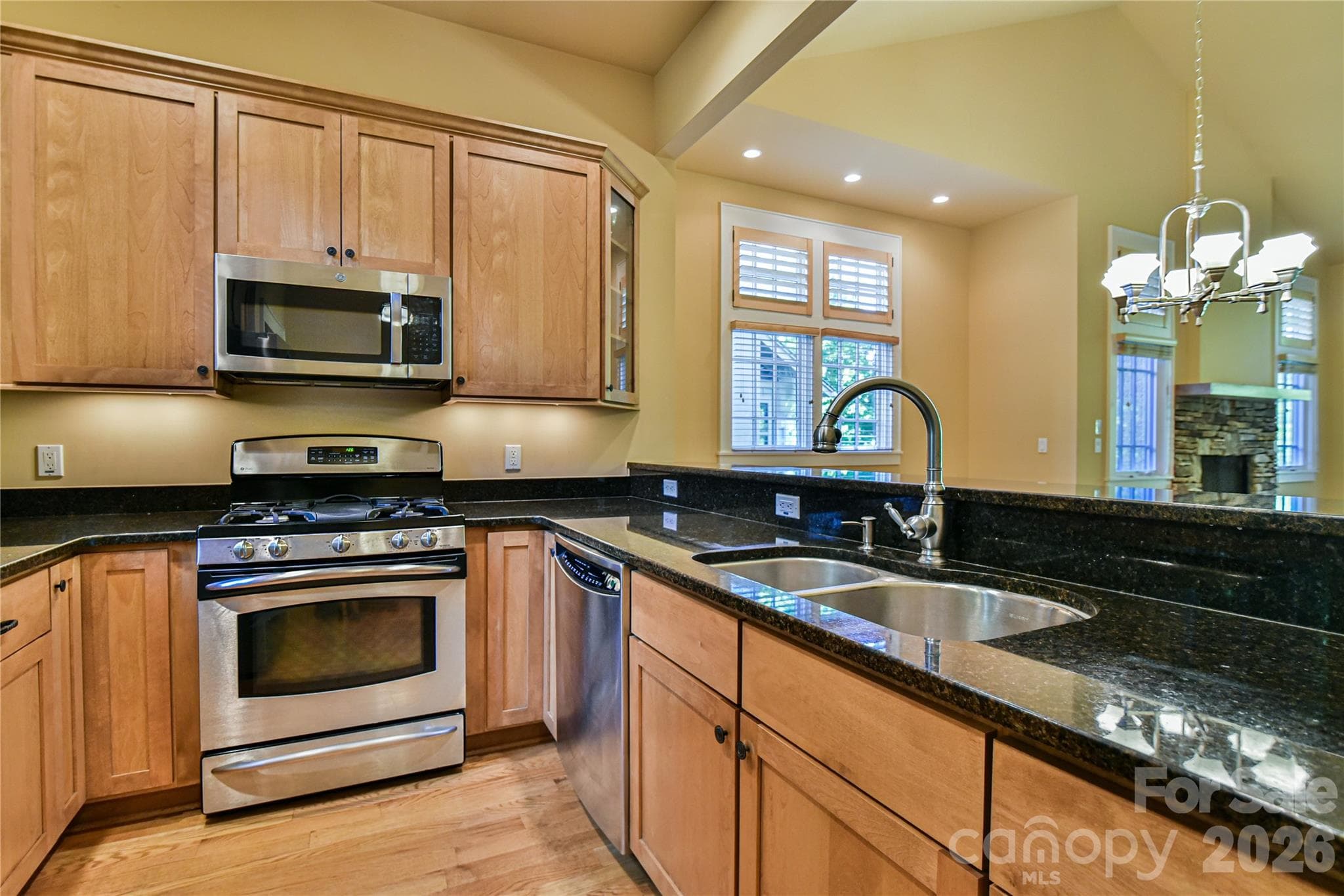 Super Clean Kitchen - Black Mountain