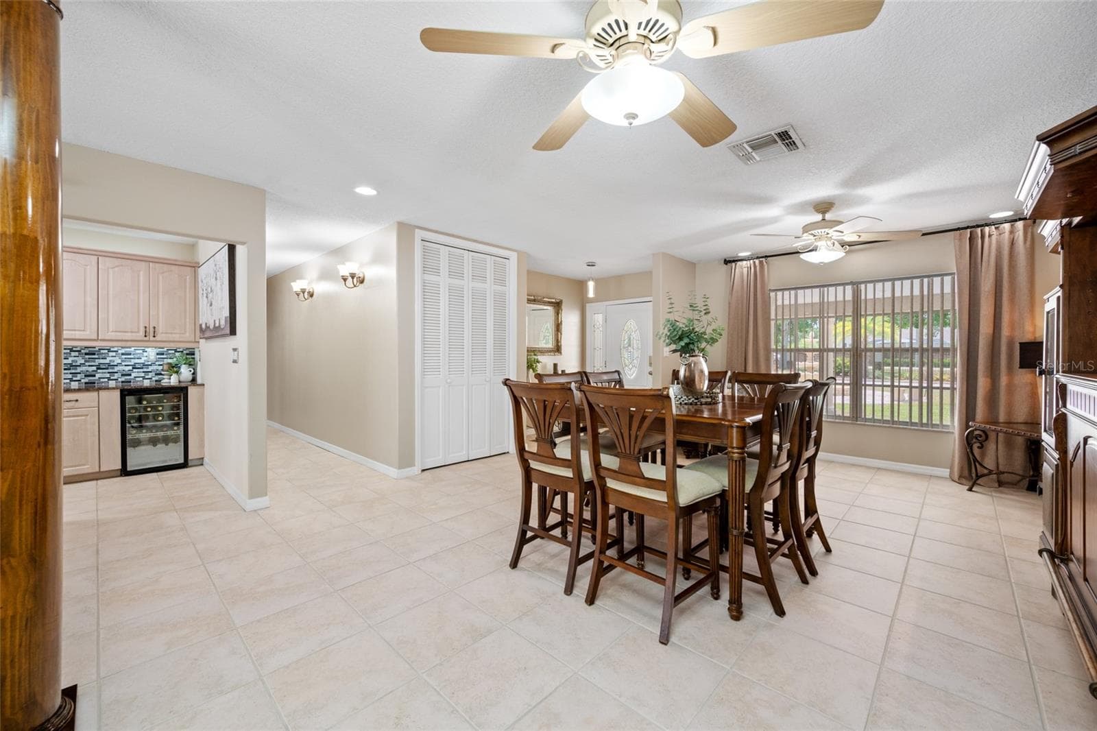 Single Family Residence at 15314 LAKE MAGDALENE BLVD, TAMPA, photo 20 of 88