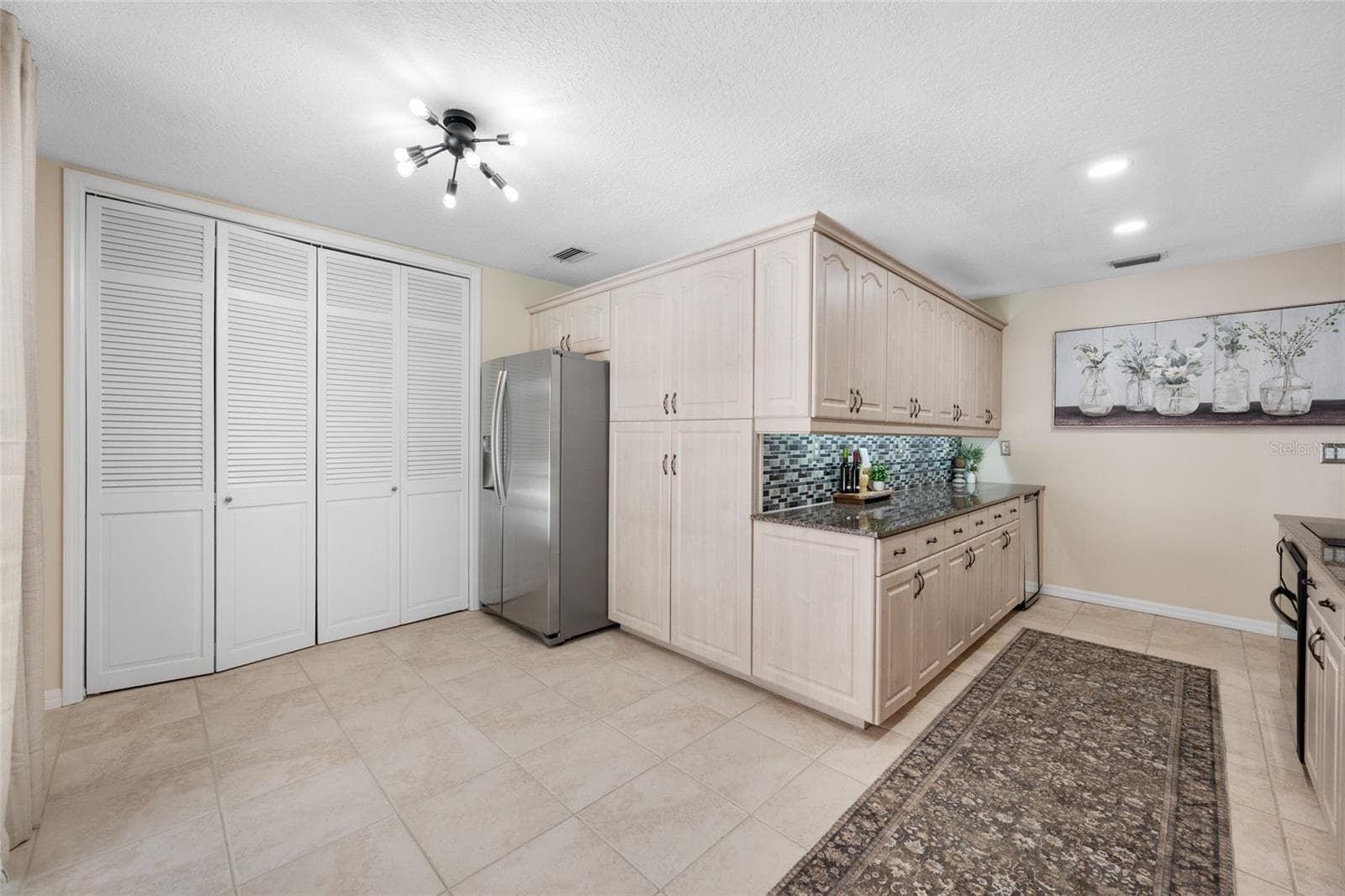 Breakfast Nook - 15314 LAKE MAGDALENE BLVD, TAMPA