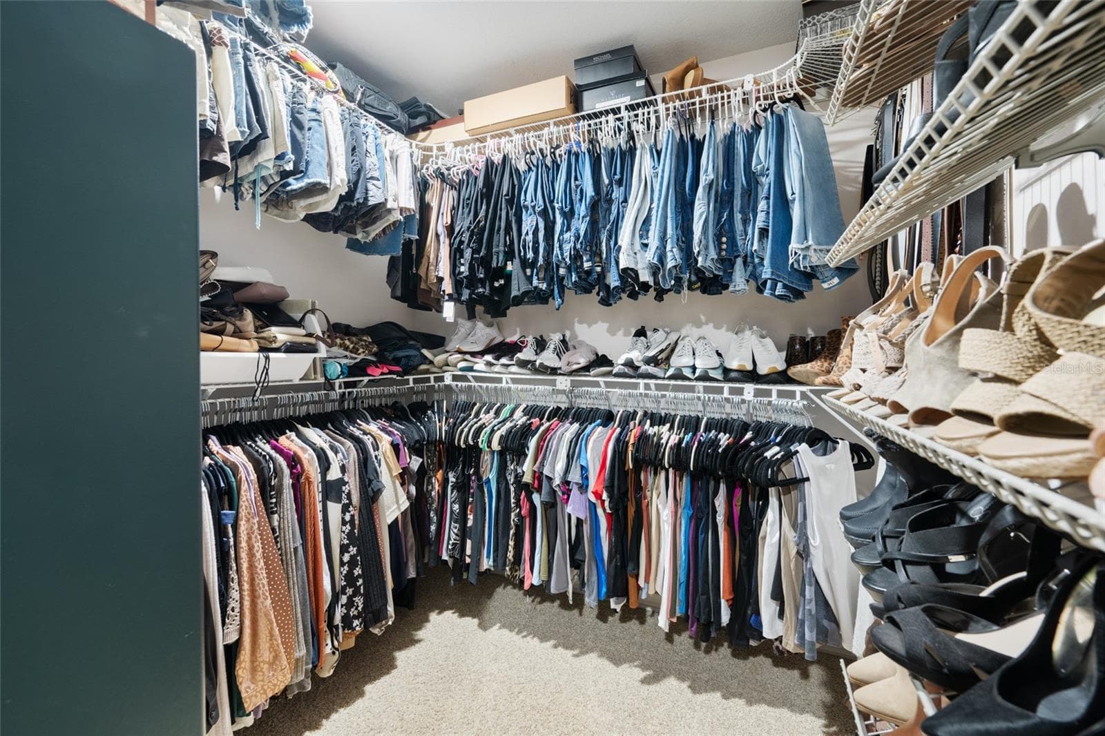 Primary Walk-In Closet - 15314 LAKE MAGDALENE BLVD, TAMPA