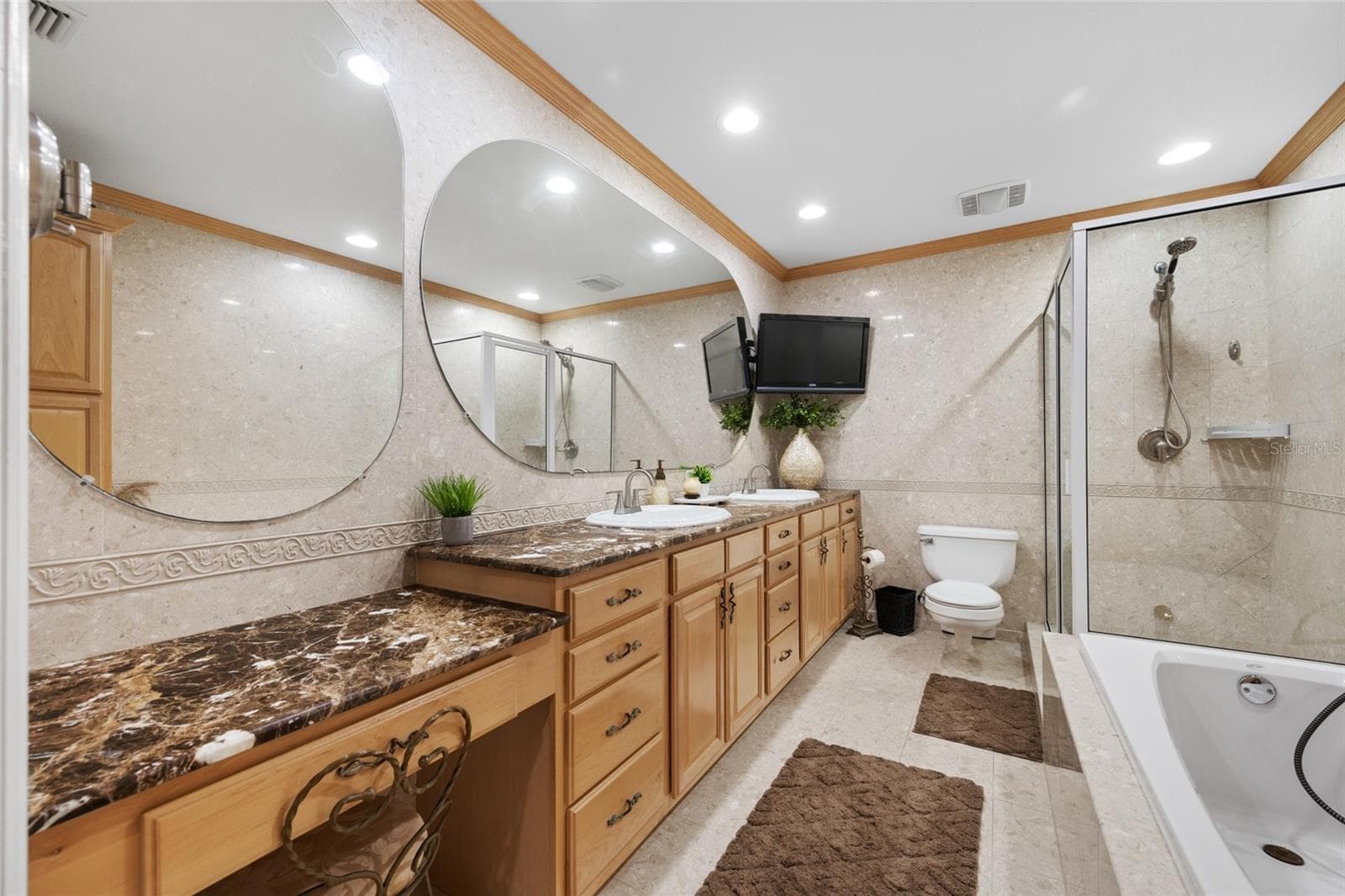 Primary Bathroom - 15314 LAKE MAGDALENE BLVD, TAMPA