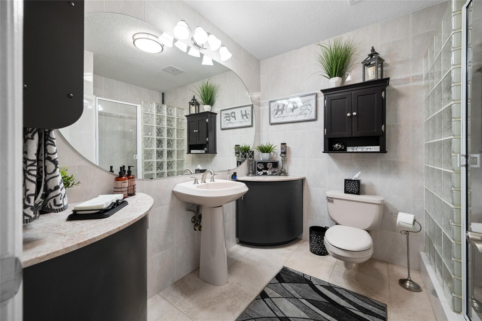 Bathroom 2 - 15314 LAKE MAGDALENE BLVD, TAMPA