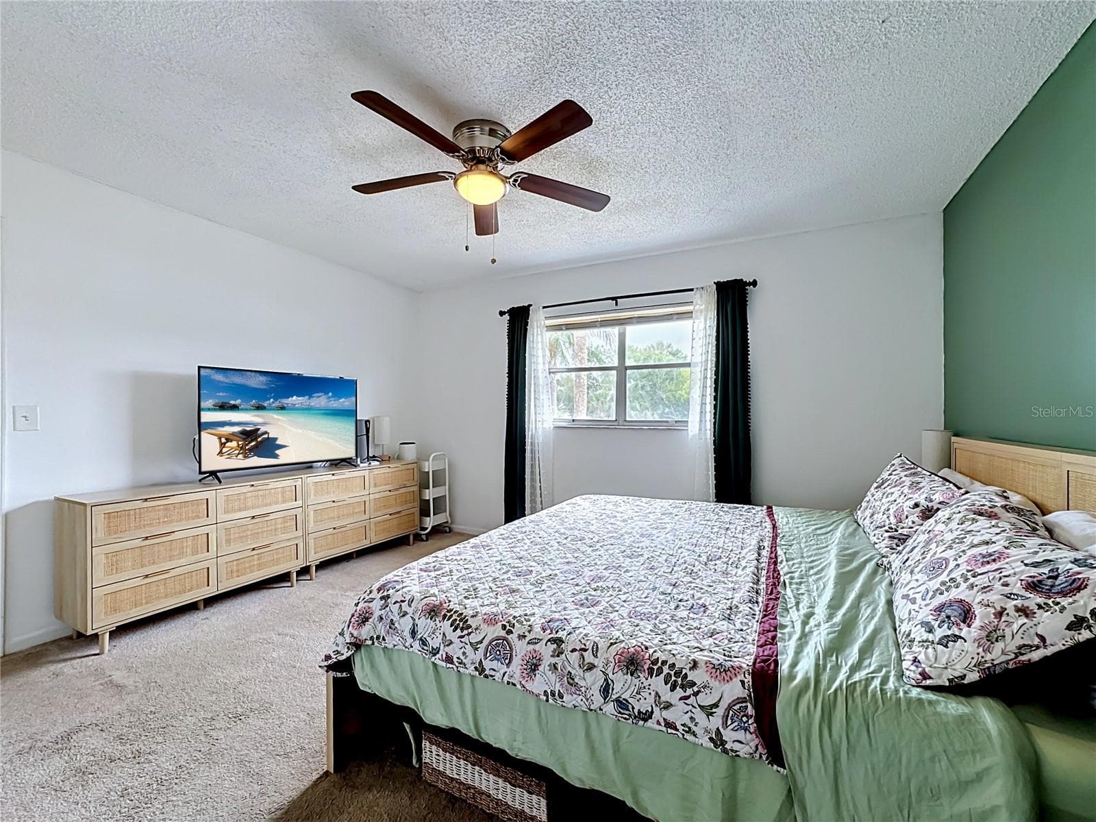 Condominium at 5507 FOUNTAIN LAKE CIR #B206, BRADENTON, photo 20 of 33