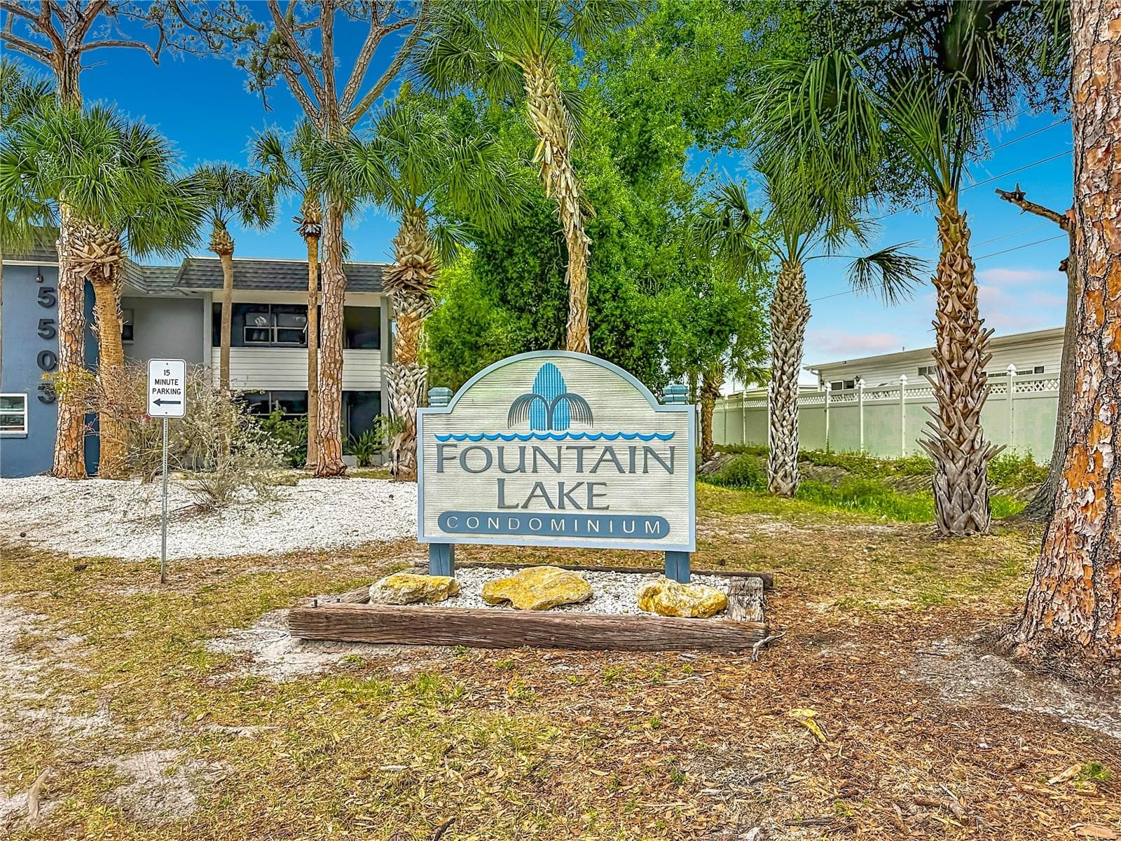 Condominium at 5507 FOUNTAIN LAKE CIR #B206, BRADENTON, photo 25 of 33