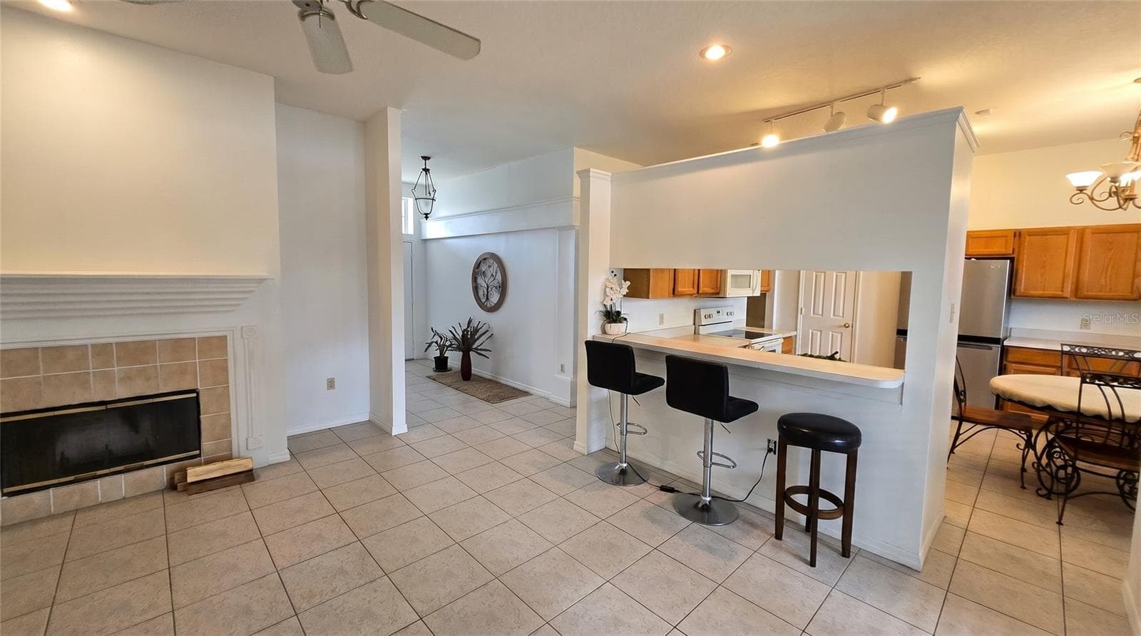 Single Family Residence at 2003 TIPTREE CIR, ORLANDO, photo 13 of 33