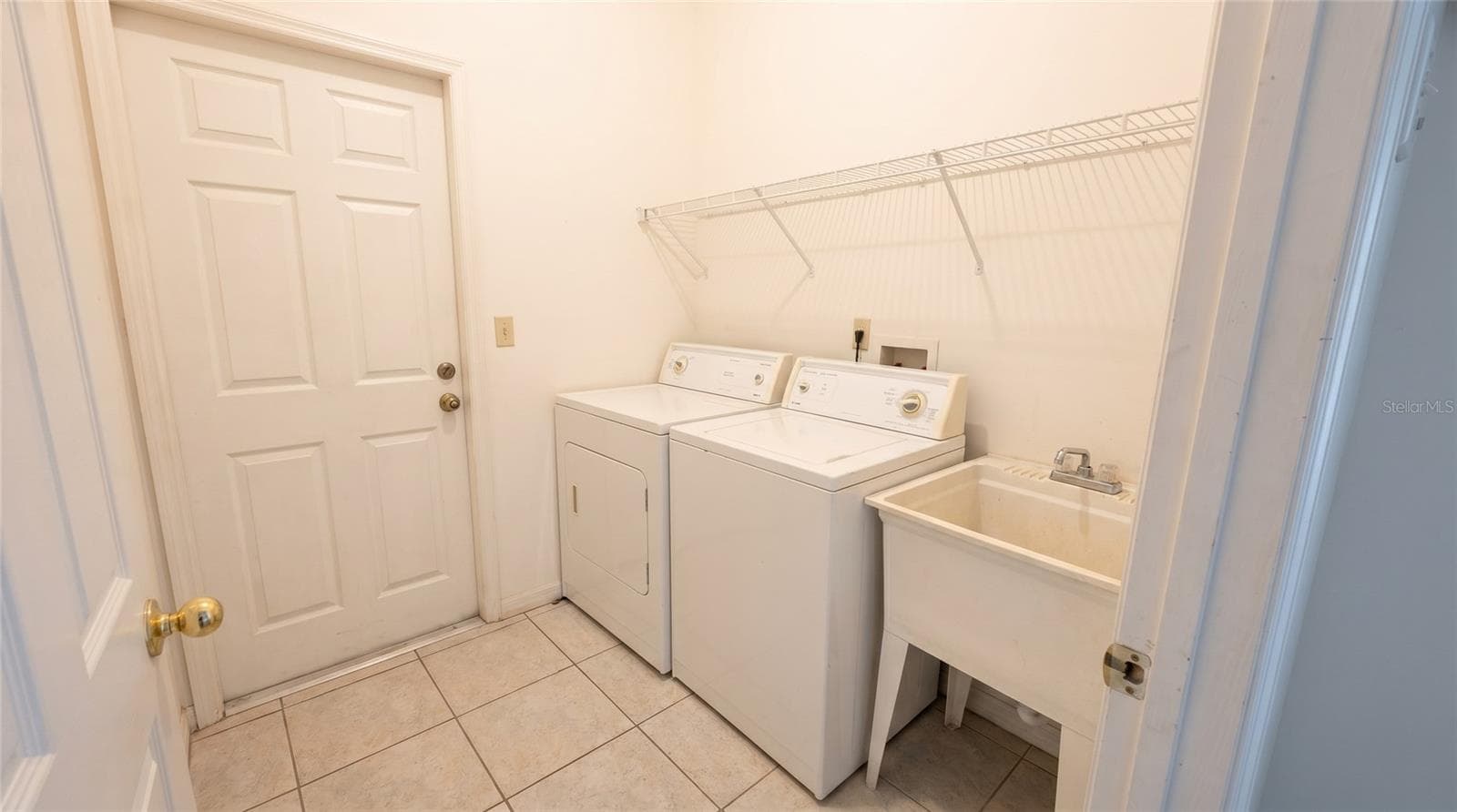 Single Family Residence at 2003 TIPTREE CIR, ORLANDO, photo 32 of 33