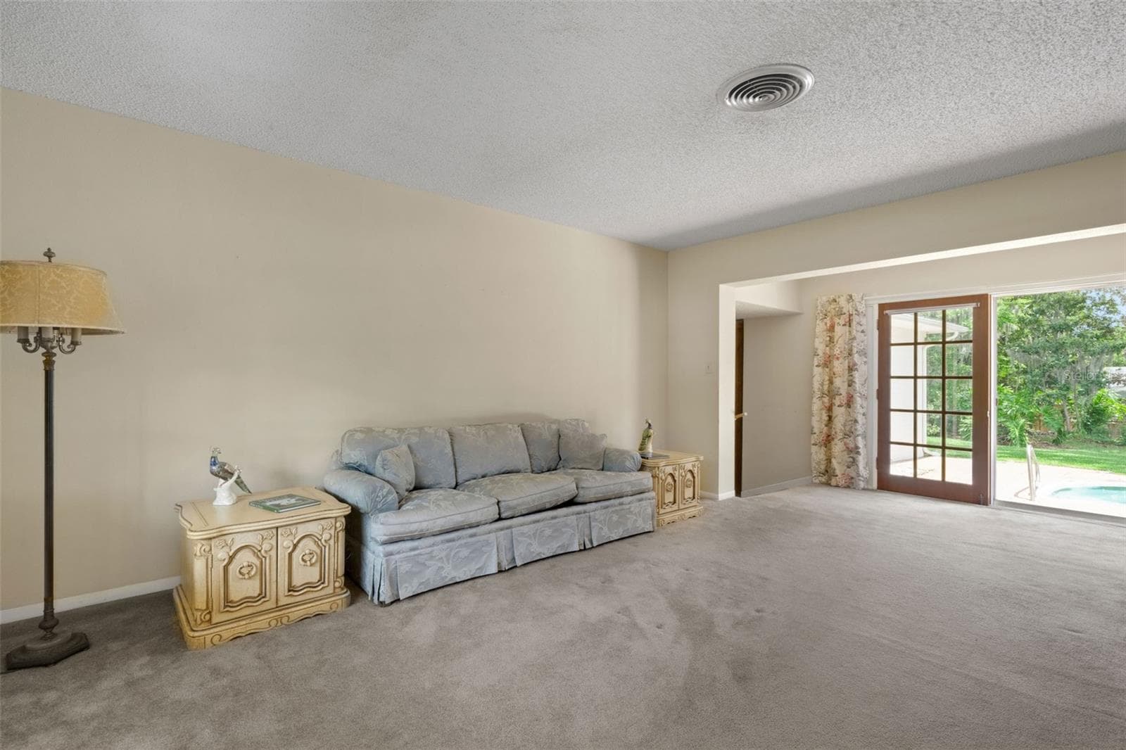 Single Family Residence at 4200 CLEVELAND HEIGHTS BLVD, LAKELAND, photo 3 of 50