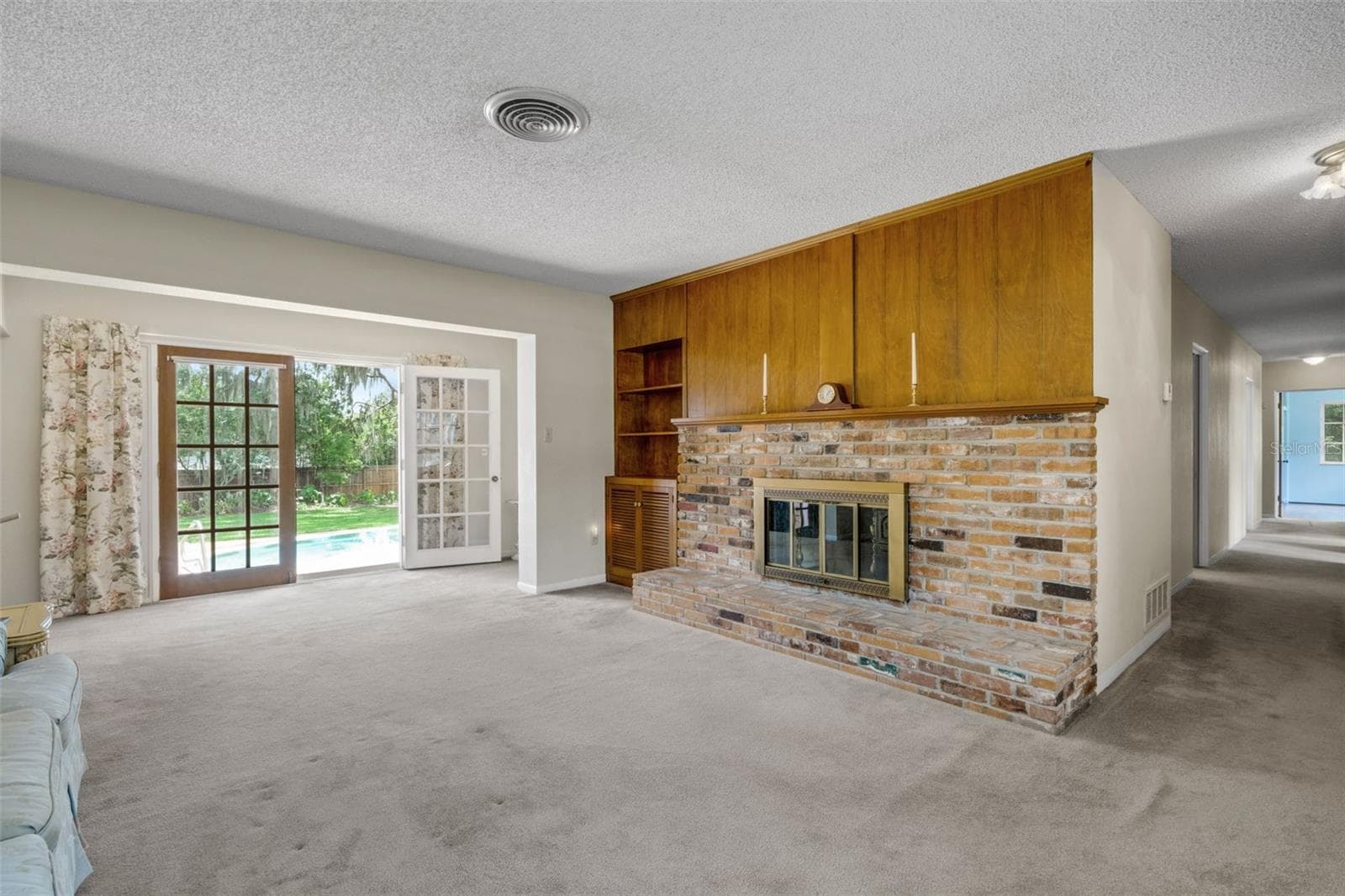 Single Family Residence at 4200 CLEVELAND HEIGHTS BLVD, LAKELAND, photo 4 of 50