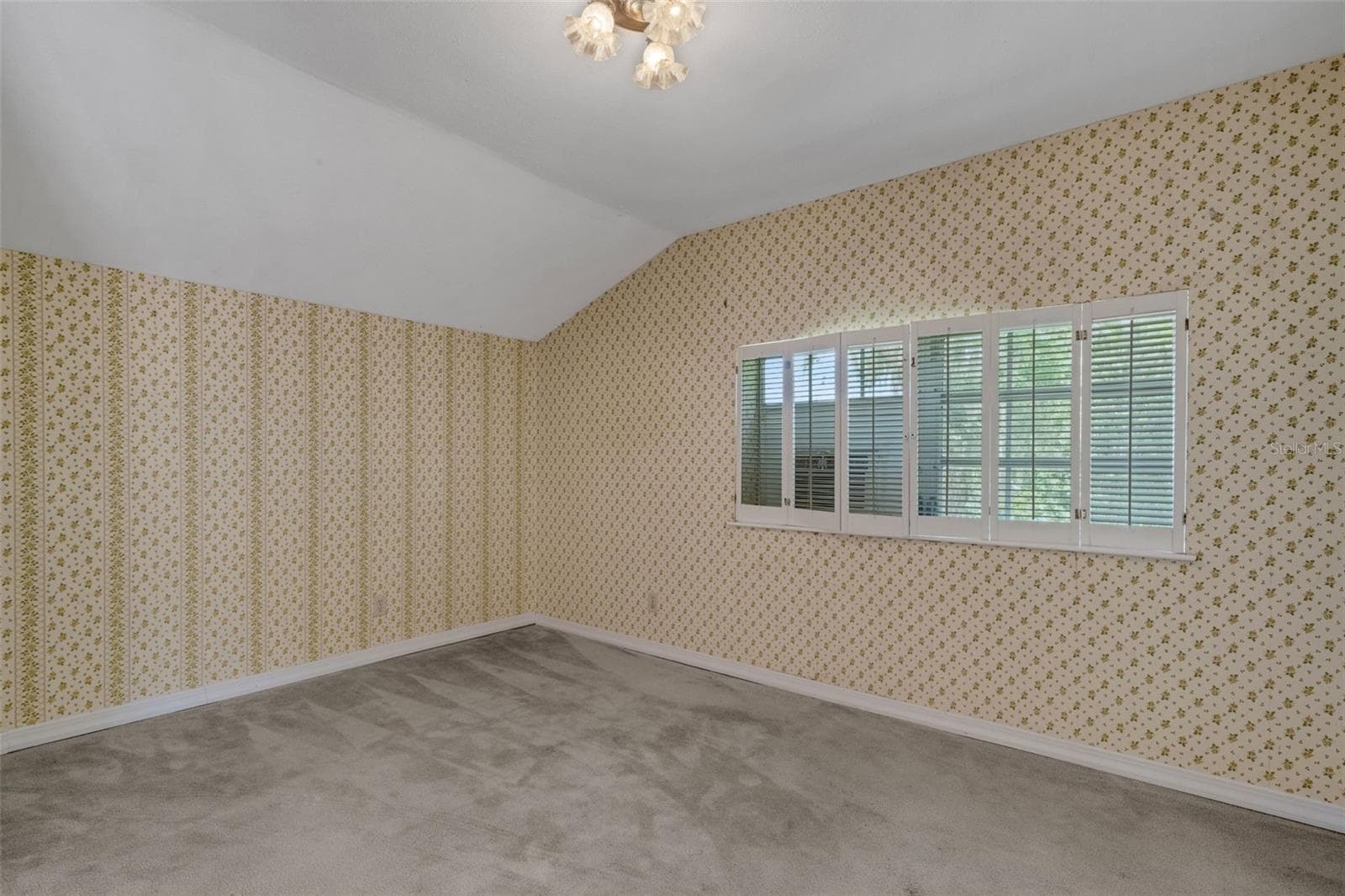Single Family Residence at 4200 CLEVELAND HEIGHTS BLVD, LAKELAND, photo 35 of 50