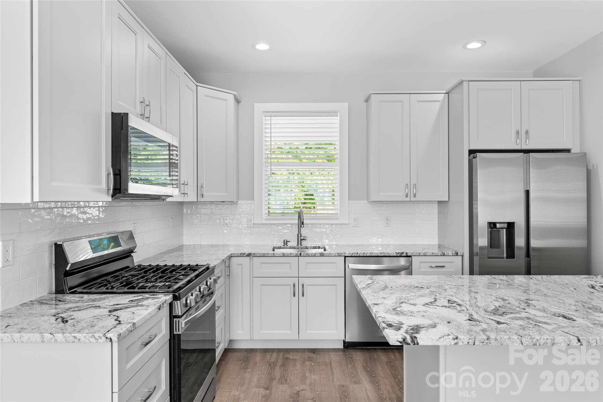 Duplex at Asheville, photo 7 of 37