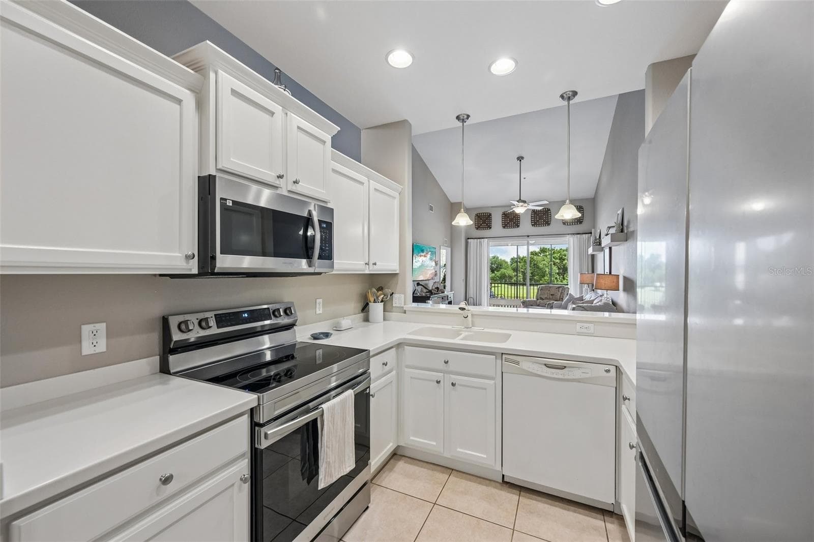 KITCHEN - 1003 FAIRWAYCOVE LN #201, BRADENTON