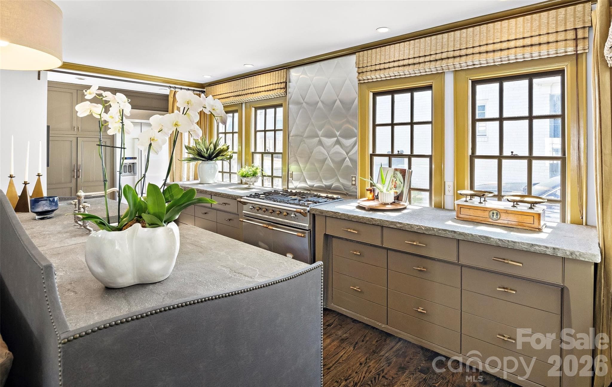 Kitchen - 208 Wales Avenue, Charlotte