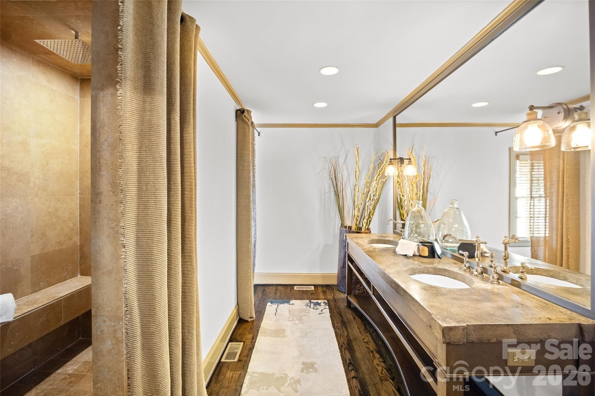 Primary Bathroom - 208 Wales Avenue, Charlotte