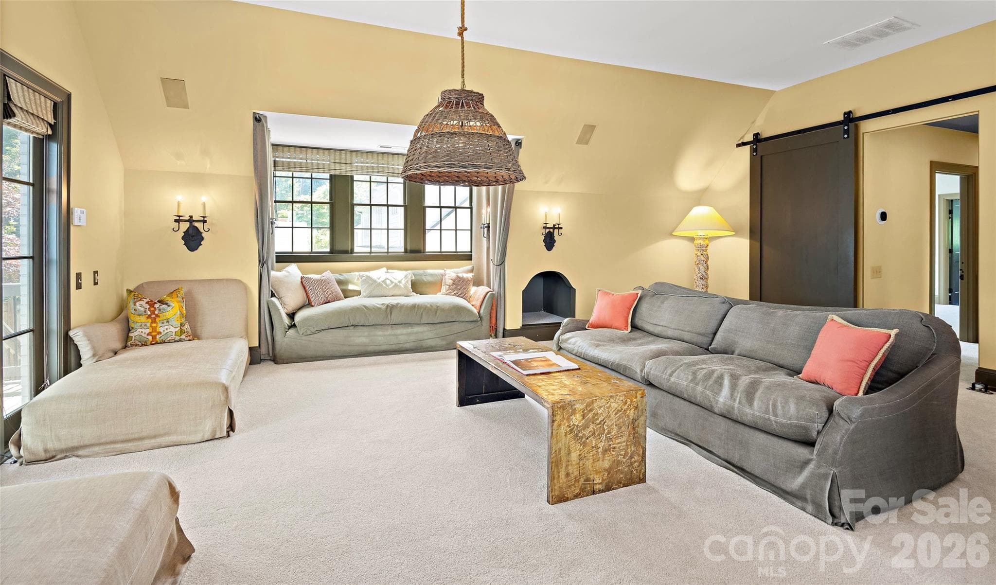 Family Room - 208 Wales Avenue, Charlotte