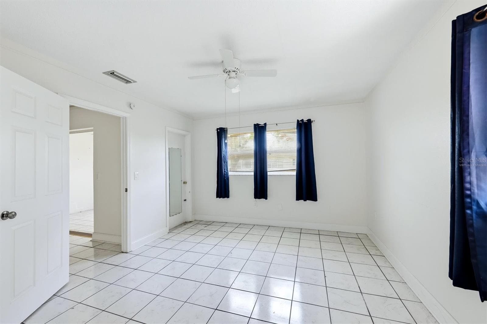 Virtually Staged - 9914 SEBASTIAN CT, BRADENTON