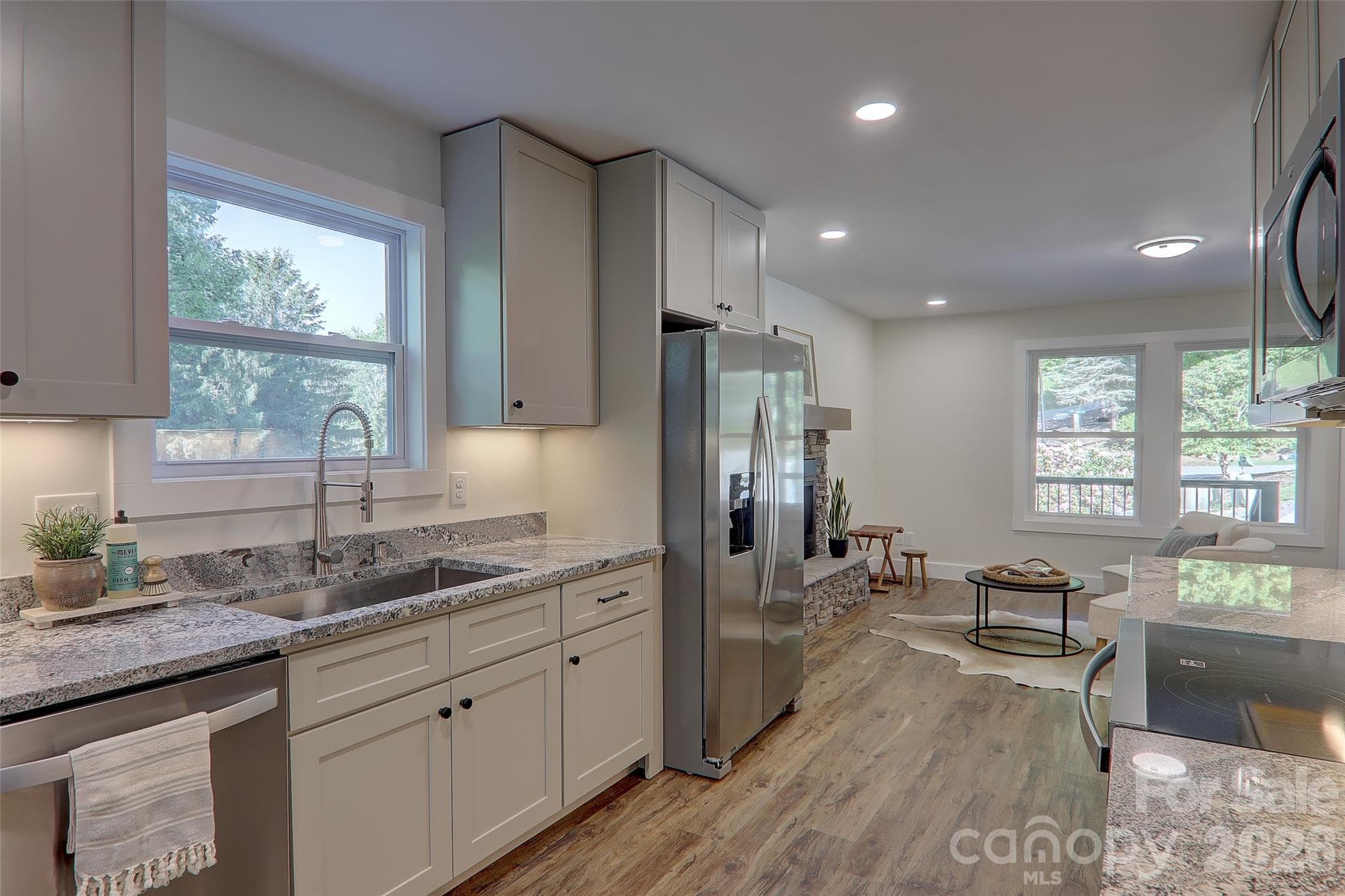 Single Family Residence at 12 Whipoorwill Way, Waynesville, photo 11 of 43