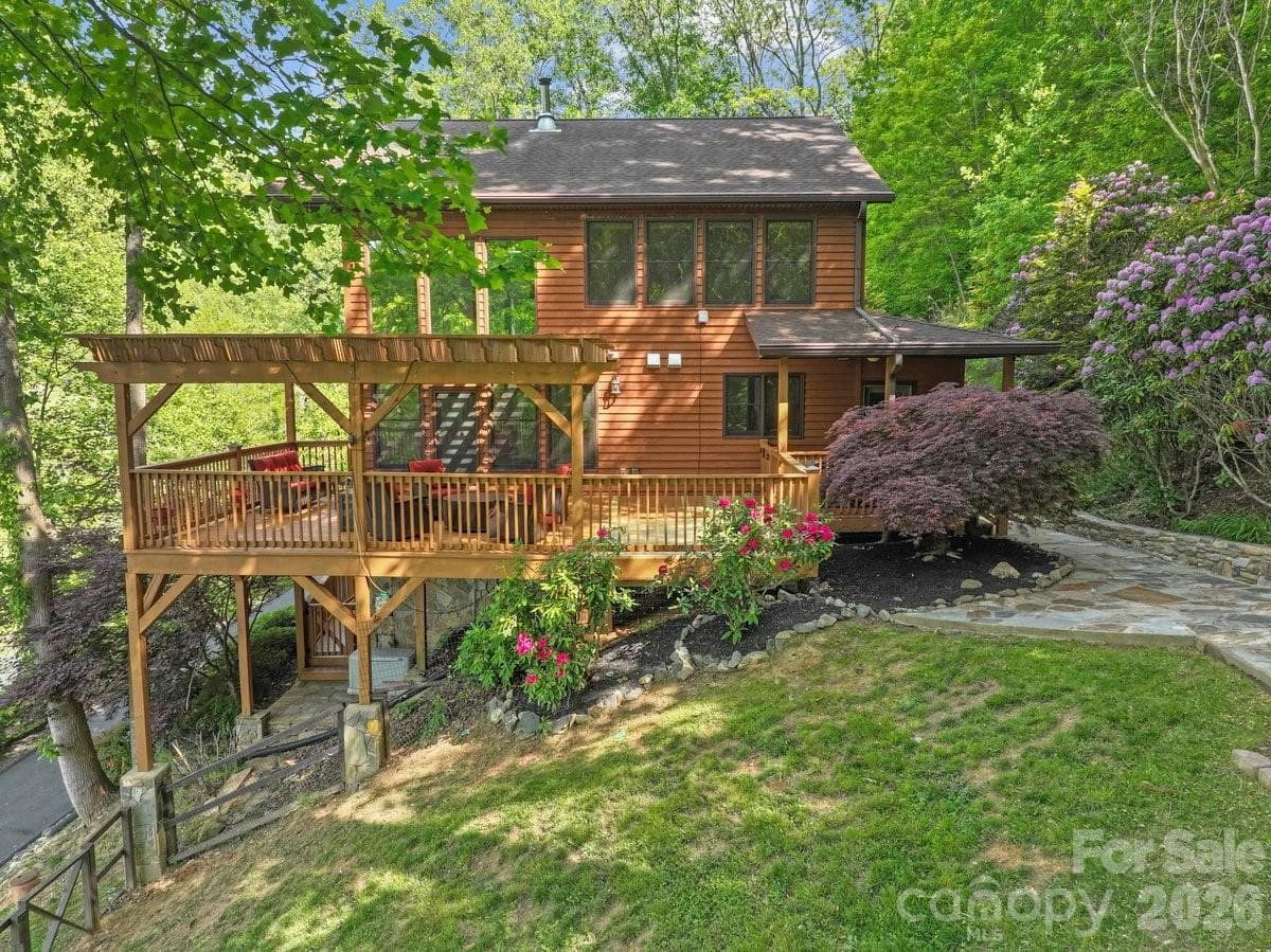Single Family Residence at Mars Hill, photo 4 of 48