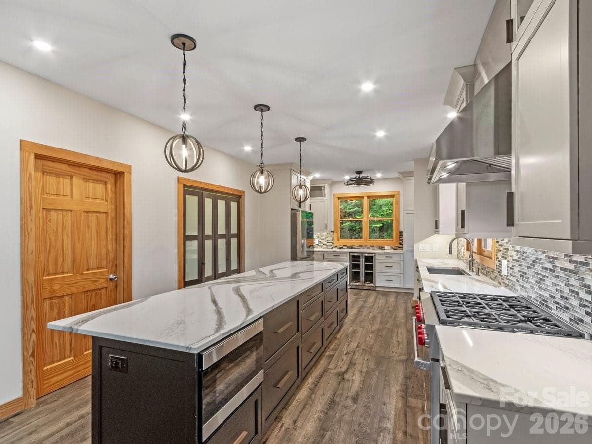 Single Family Residence at Mars Hill, photo 13 of 48