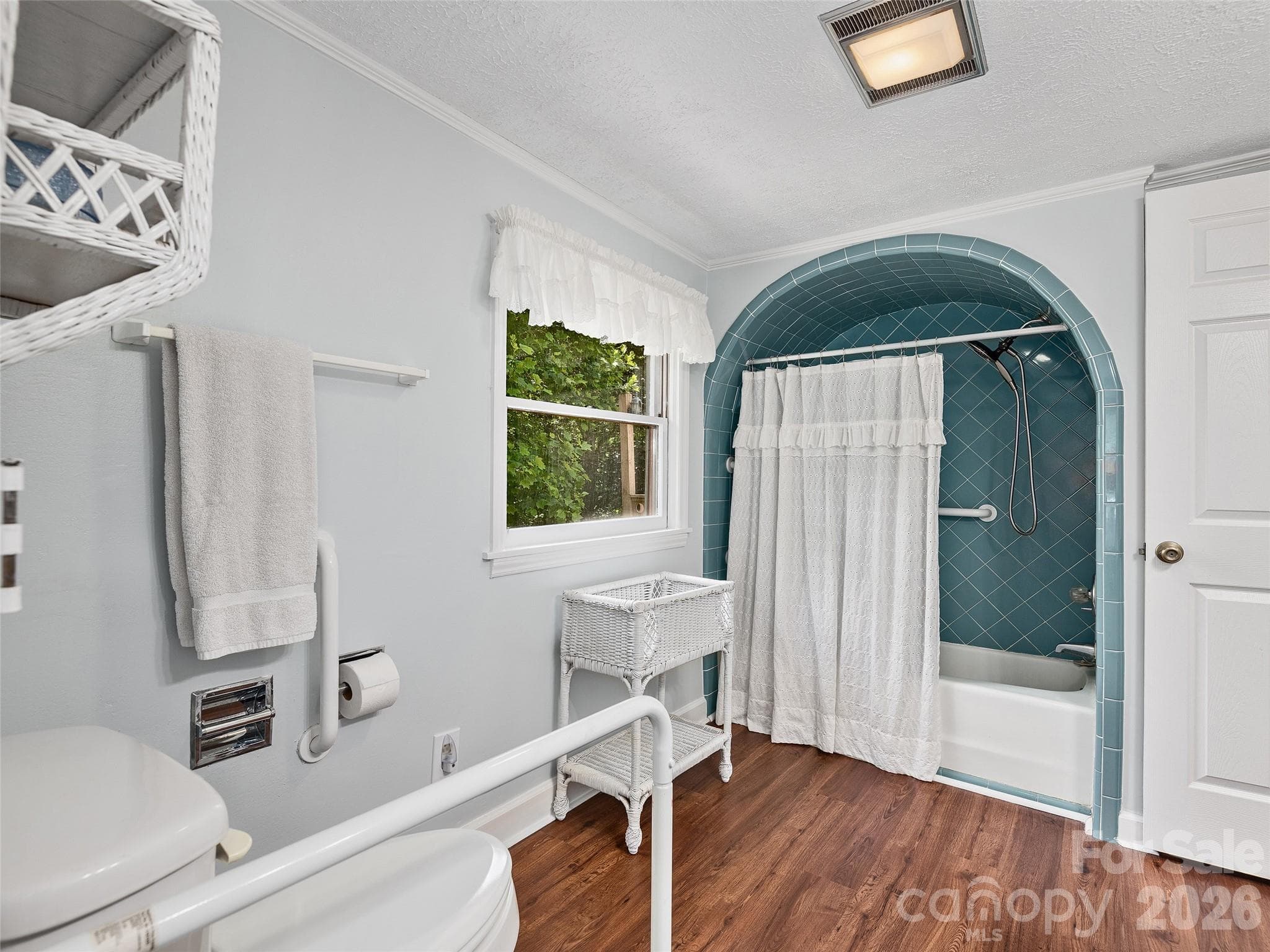 Single Family Residence at 185 Indian Springs Road, Clyde, photo 15 of 23