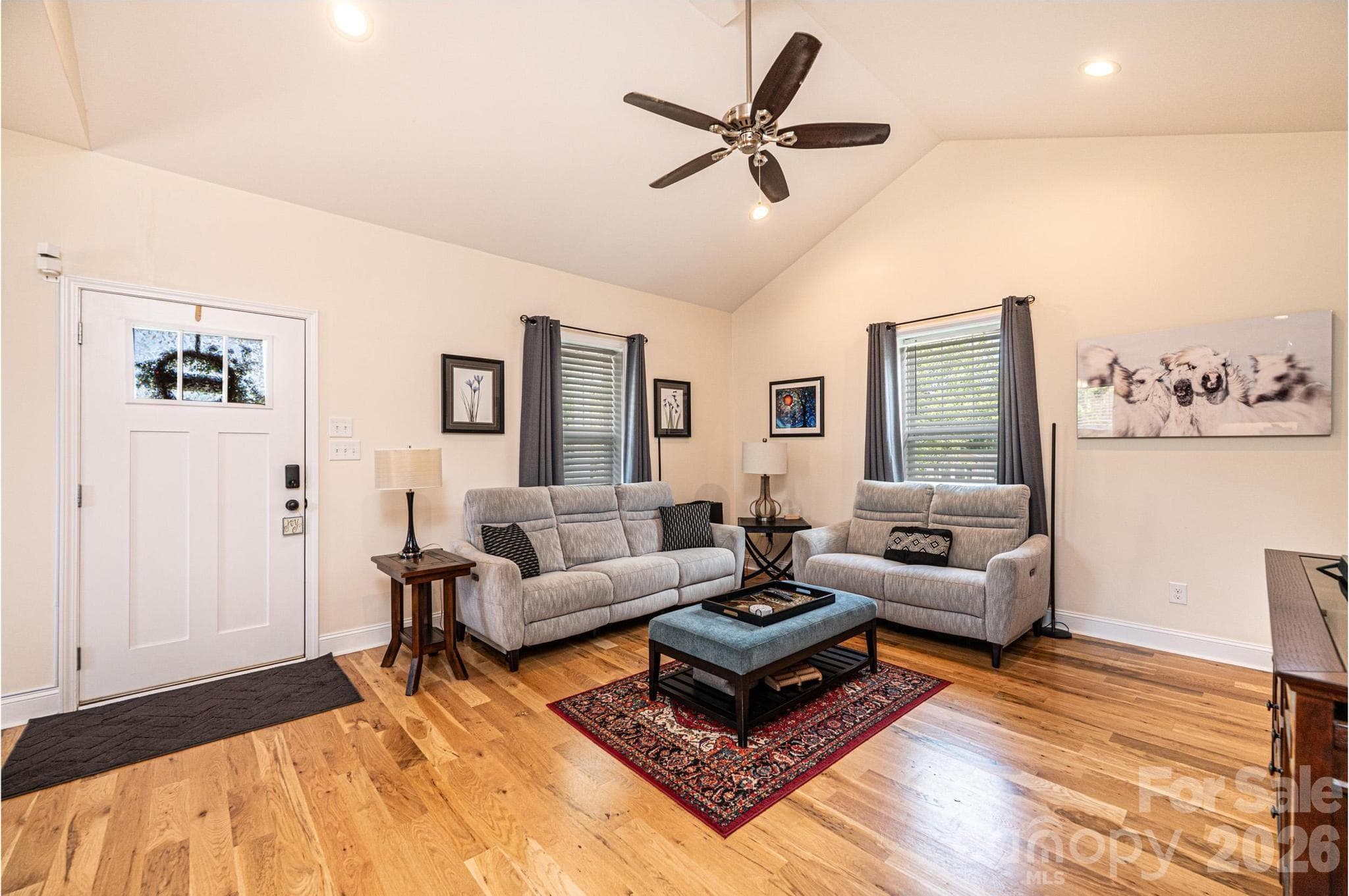 Single Family Residence at 1092 33rd Avenue Loop NE, Hickory, photo 9 of 47