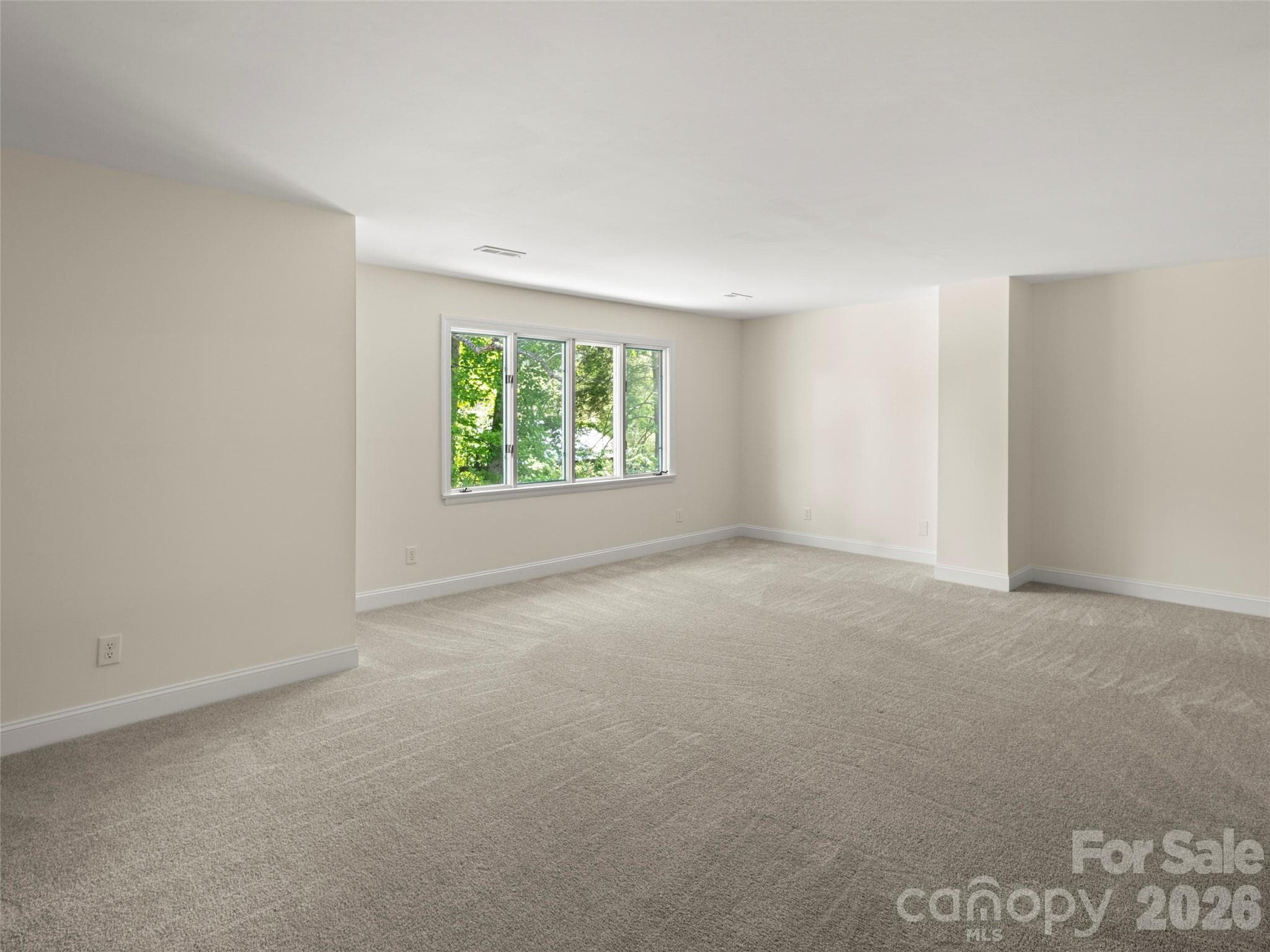 gracious primary suite - 203 Crowfields Drive, Asheville