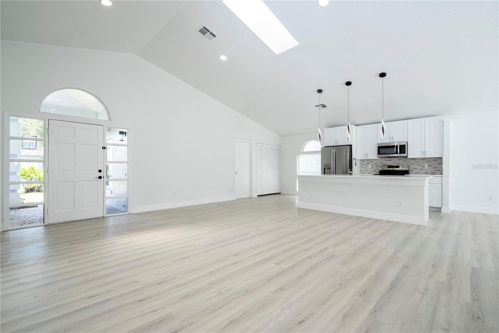 Single Family Residence at 2218 NEWT ST, ORLANDO, photo 9 of 50