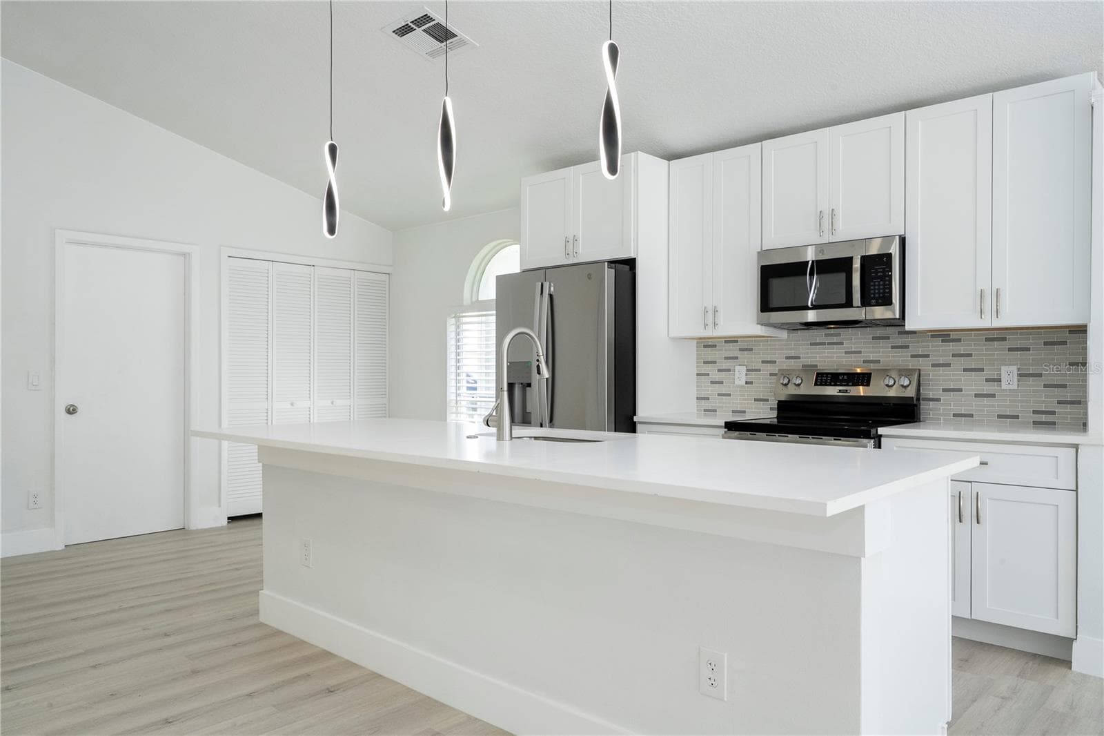 Single Family Residence at 2218 NEWT ST, ORLANDO, photo 12 of 50