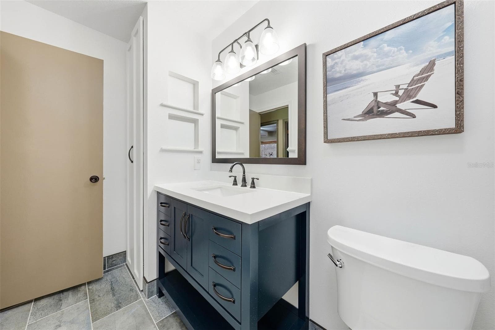 Bathroom 2 - 37237 GRAYS AIRPORT RD, LADY LAKE
