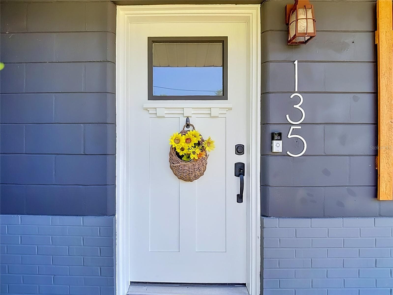 Welcome Home! - 135 CONNIE AVE, TAMPA