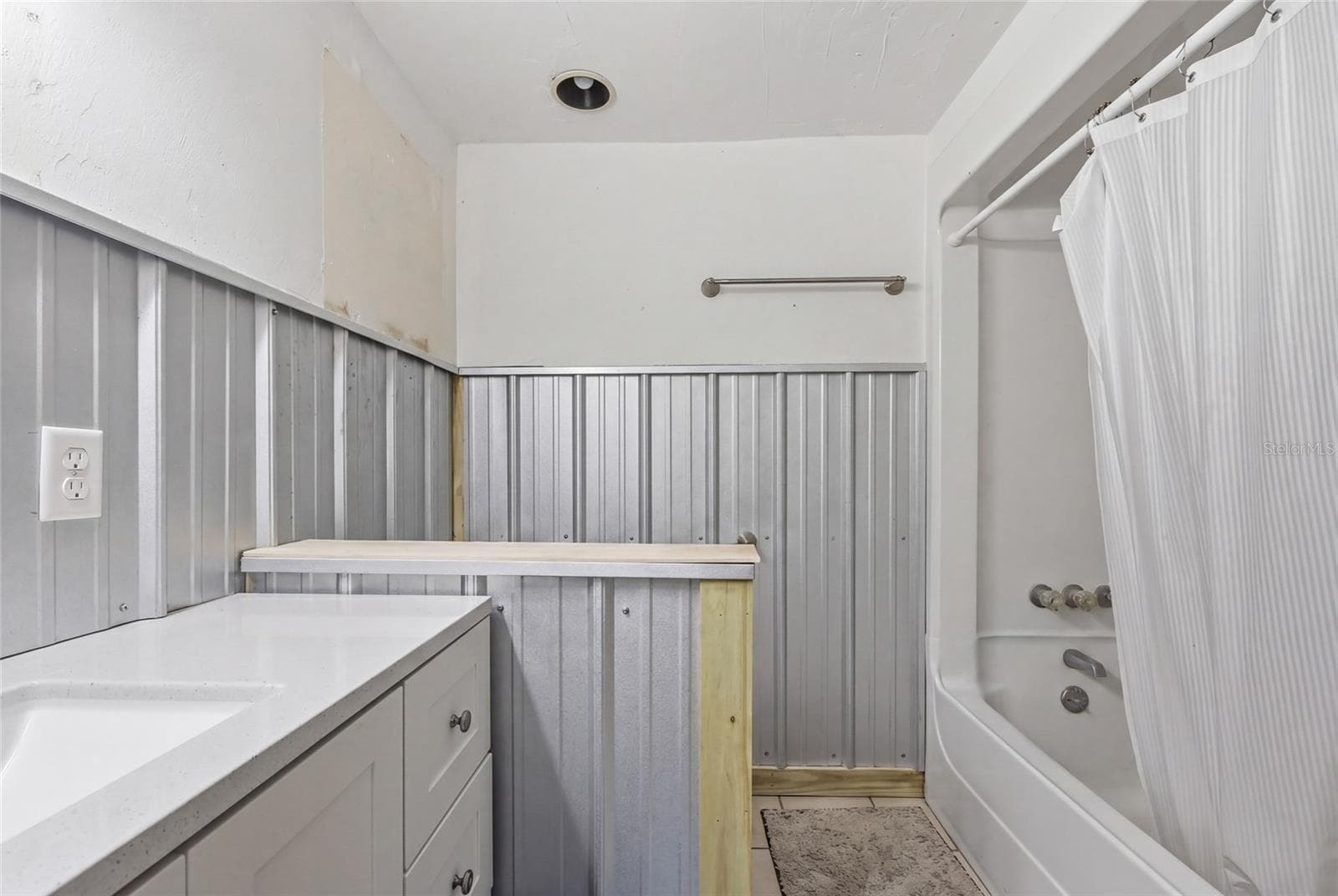 Mixed Use at 505 3RD ST, CEDAR KEY, photo 20 of 37