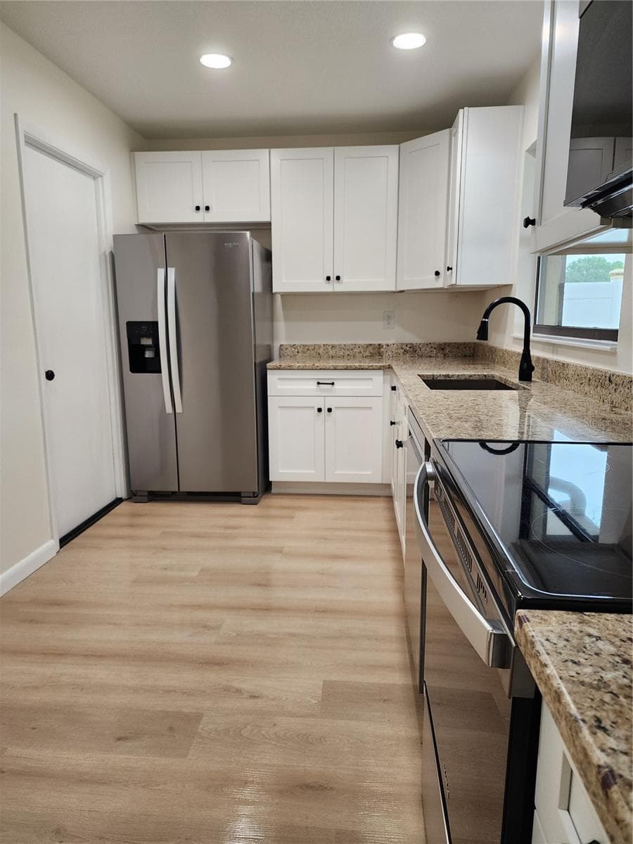 Kitchen - 13010 CUMBERLAND DR, LARGO