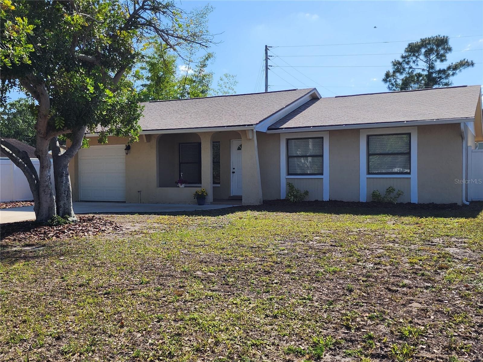 Front - 13010 CUMBERLAND DR, LARGO