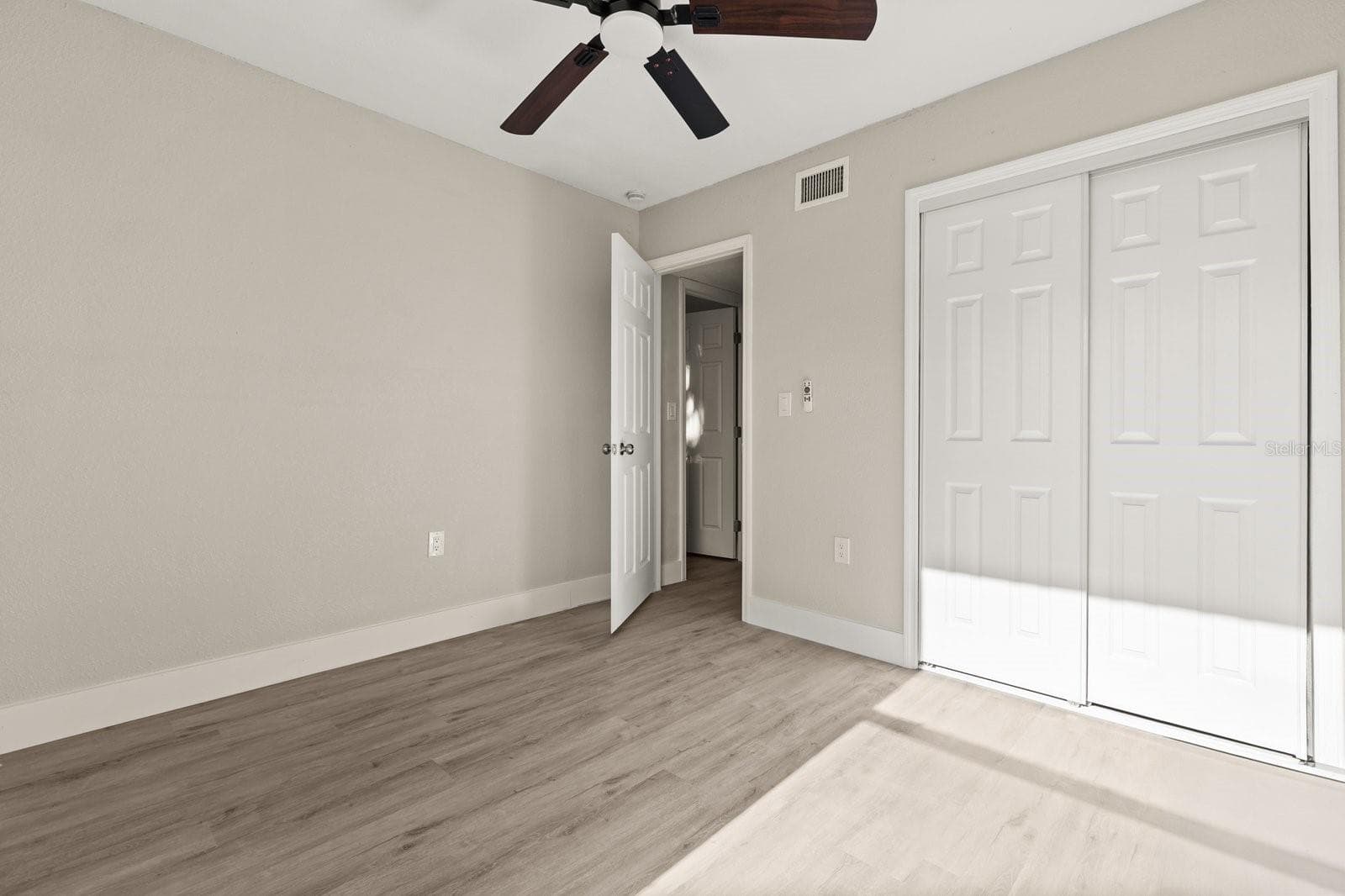Single Family Residence at 1540 STONE TRL, DELTONA, photo 19 of 39