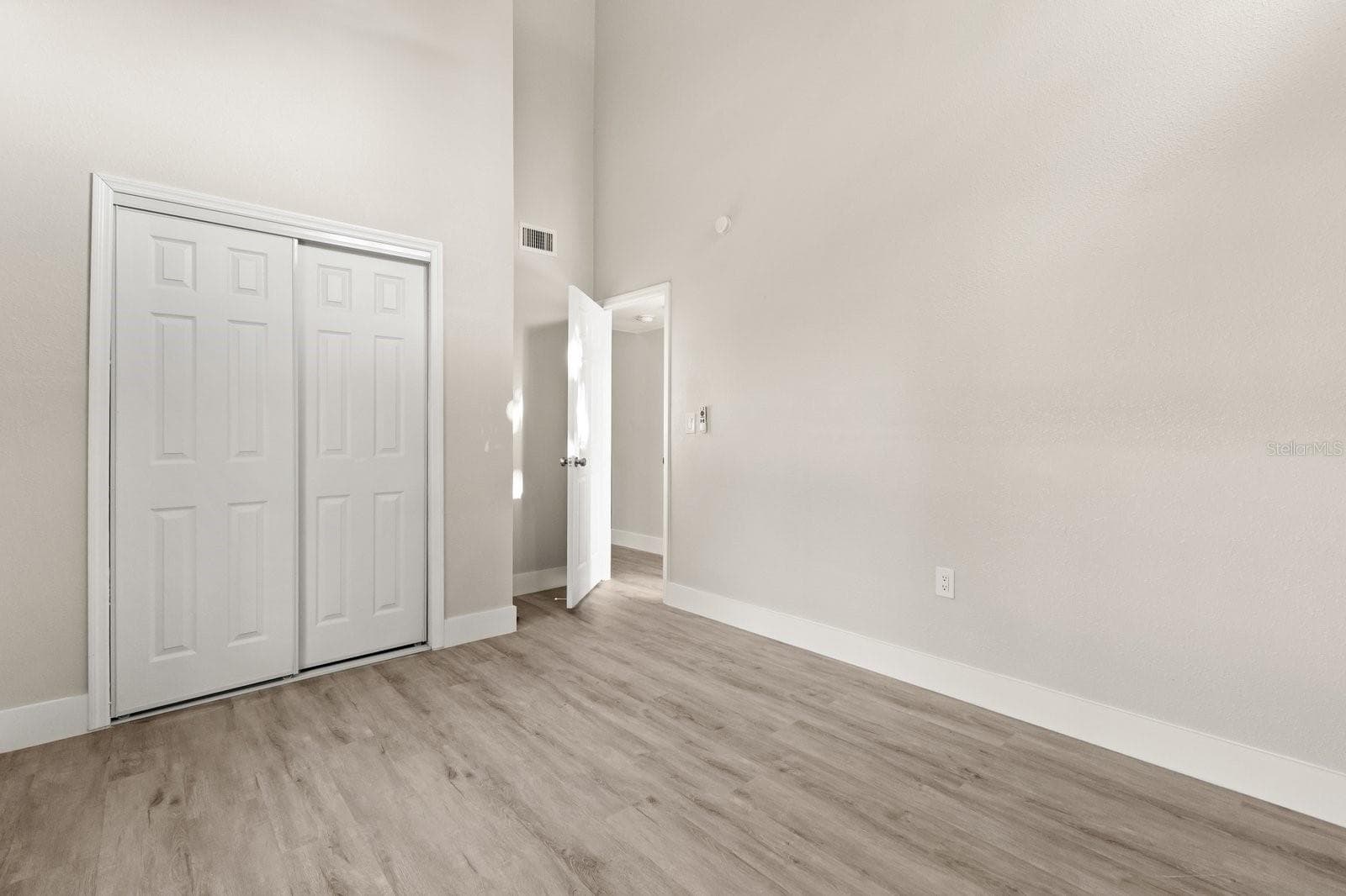 Single Family Residence at 1540 STONE TRL, DELTONA, photo 20 of 39