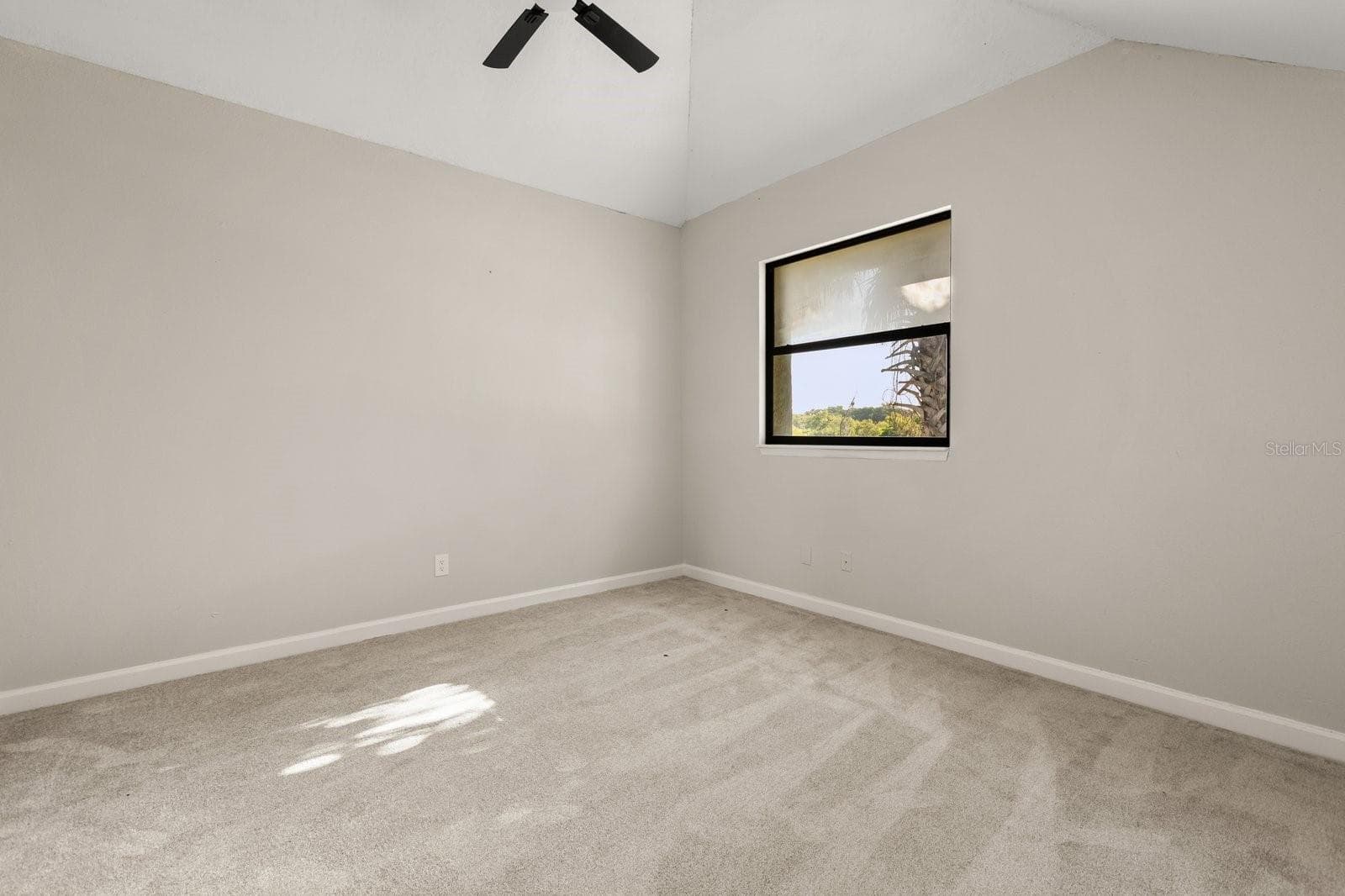 Single Family Residence at 1540 STONE TRL, DELTONA, photo 21 of 39