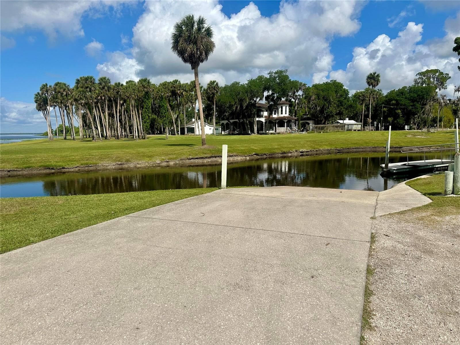 Boat ramp for Stone Island - 1540 STONE TRL, DELTONA