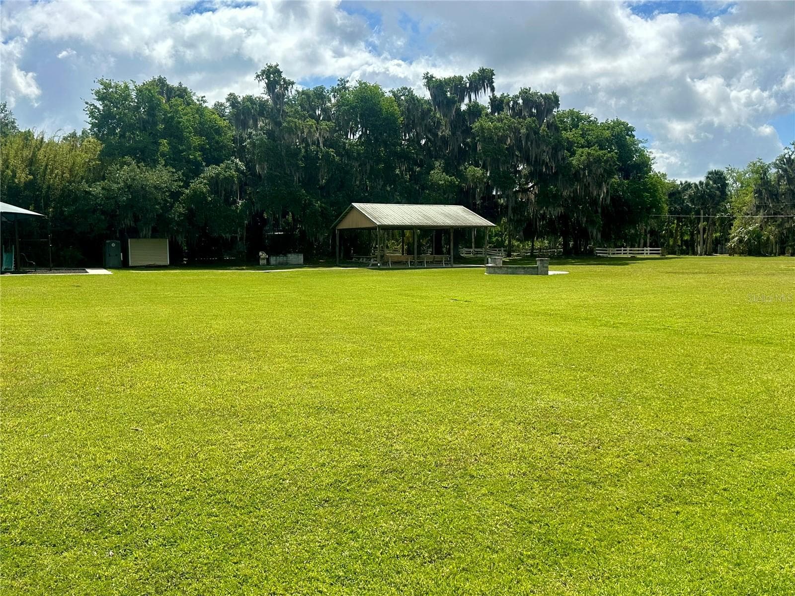 Park - 1540 STONE TRL, DELTONA