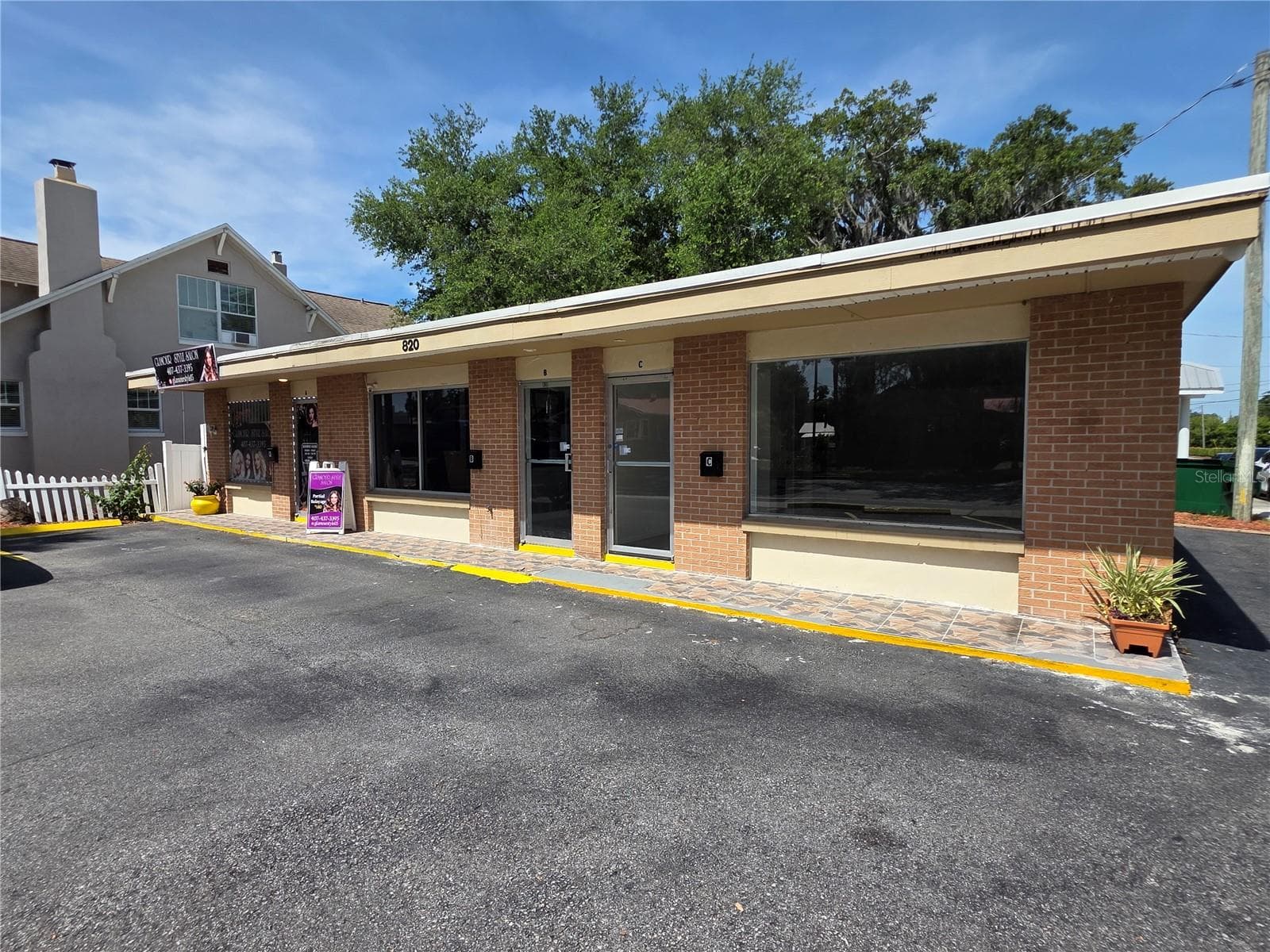 820 N MAIN ST