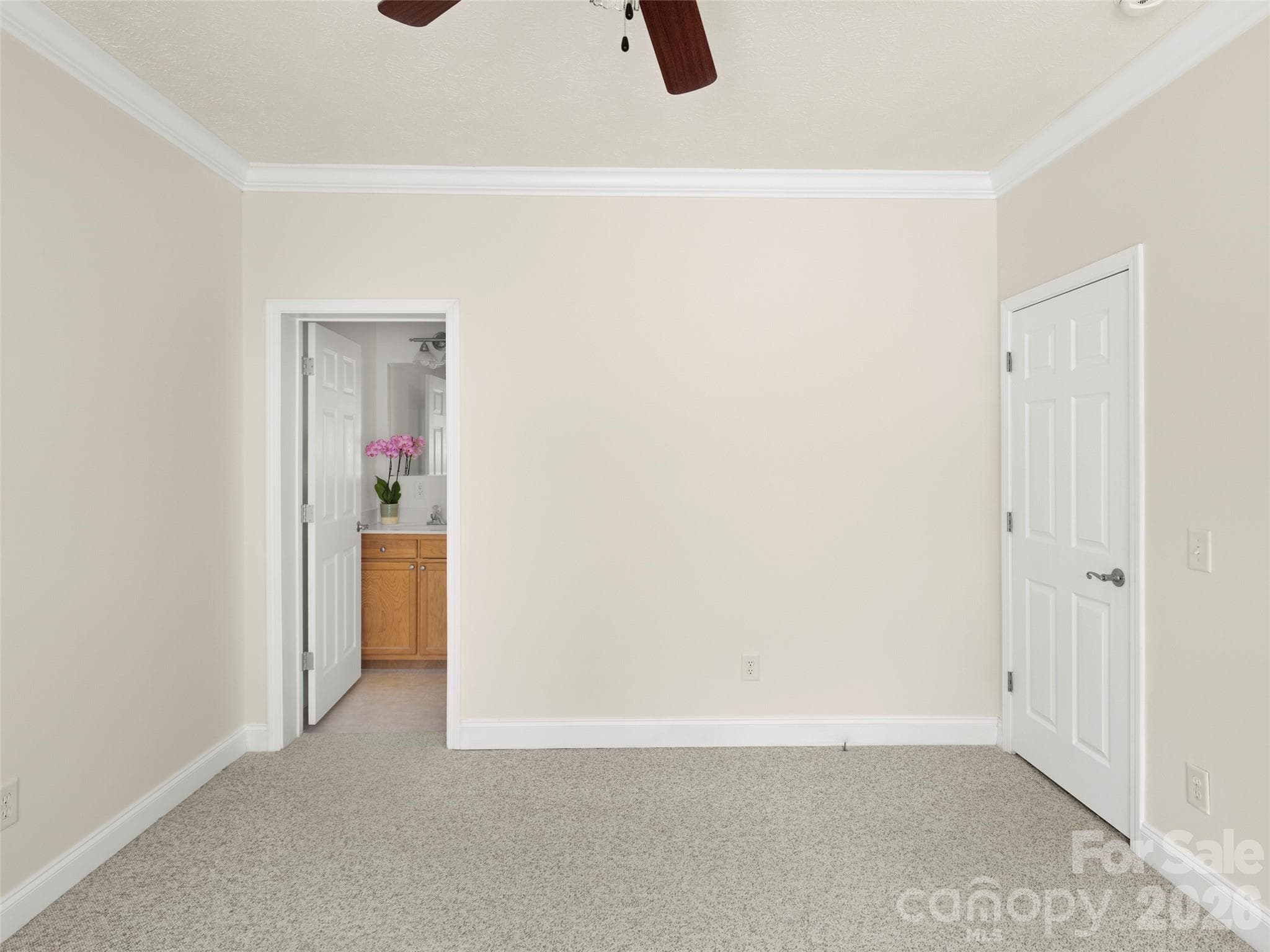 Townhouse at Asheville, photo 5 of 22