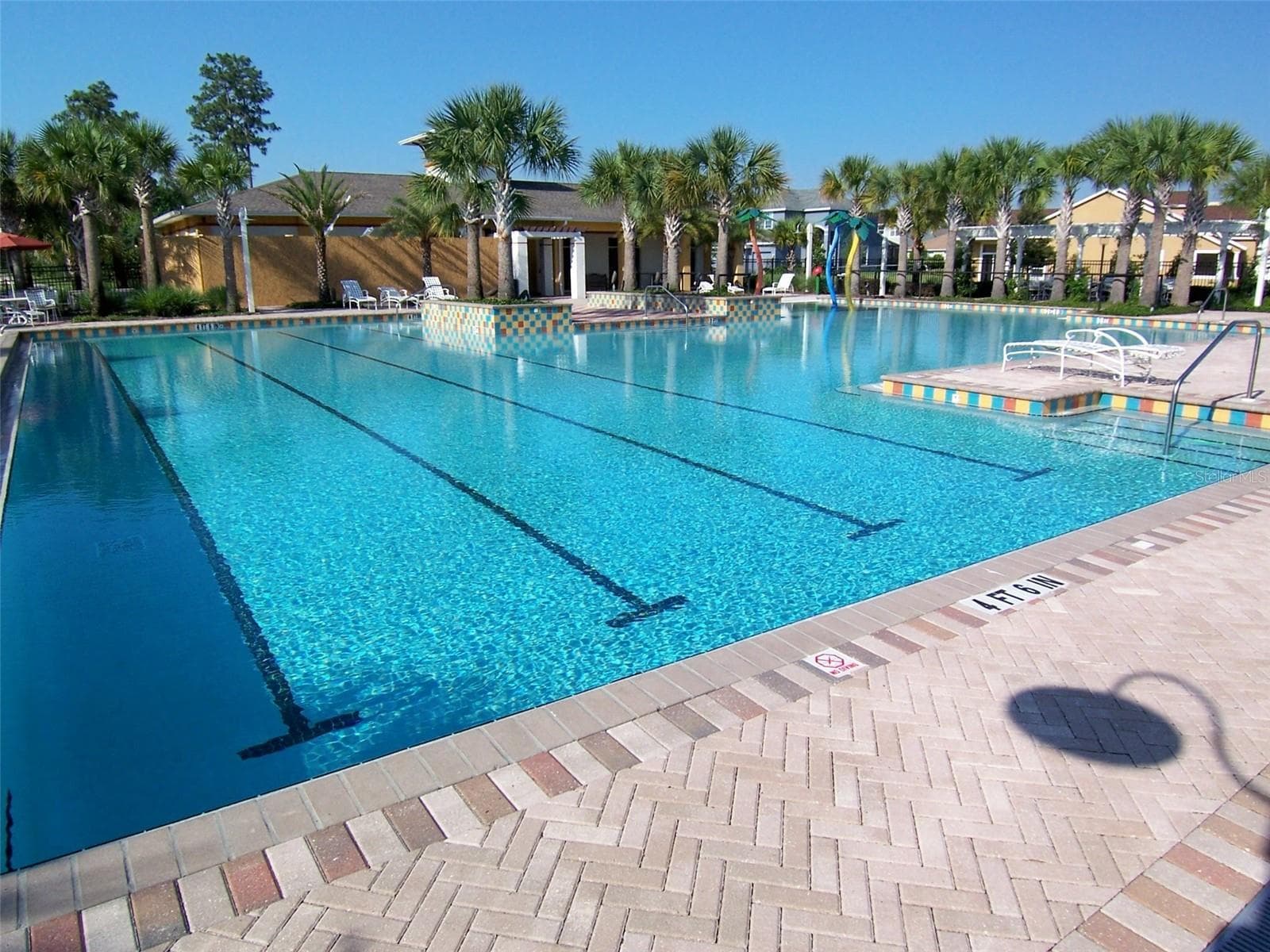 Commons pool lap lanes and beach entry - 337 ORCHARD HILL ST, DELAND