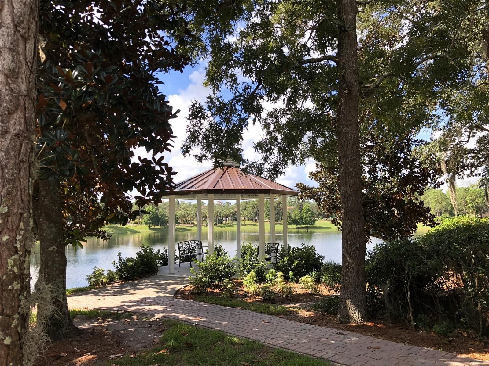 Gazebo at Lake Victoria - 337 ORCHARD HILL ST, DELAND