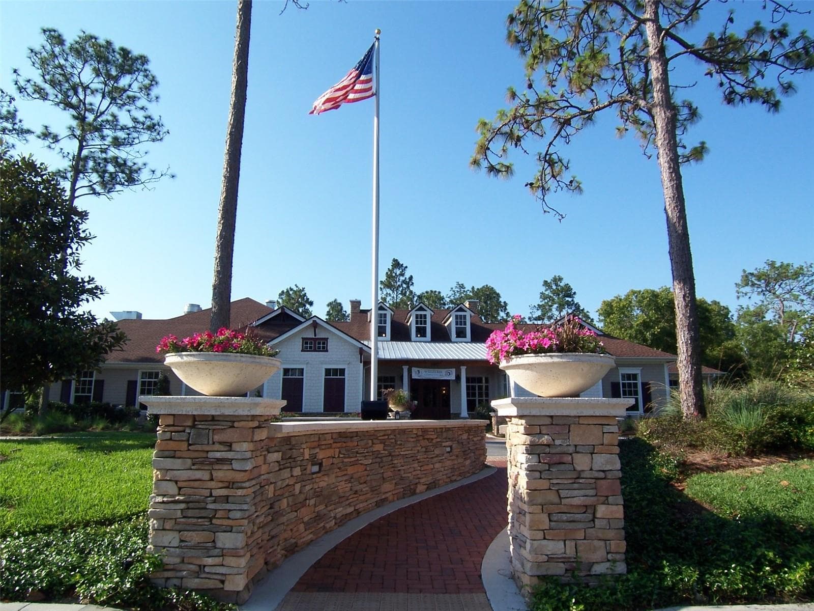 Victoria Hills Golf Club with Sparrow's Grill - 337 ORCHARD HILL ST, DELAND