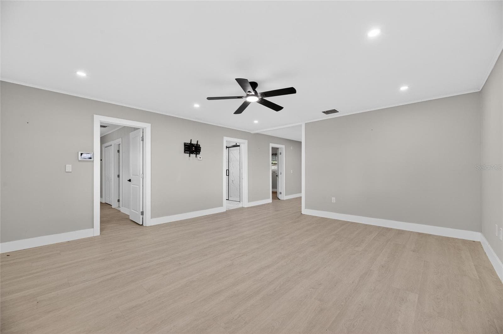 Single Family Residence at 204 7TH AVE NW, RUSKIN, photo 11 of 55