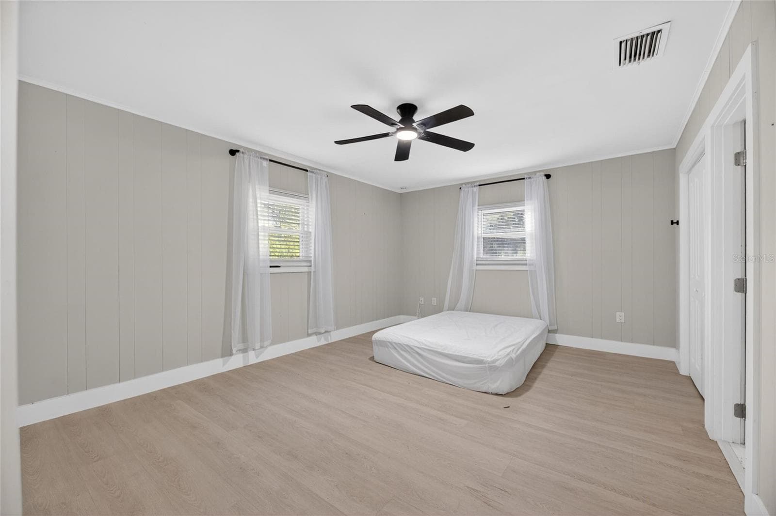 Single Family Residence at 204 7TH AVE NW, RUSKIN, photo 14 of 55