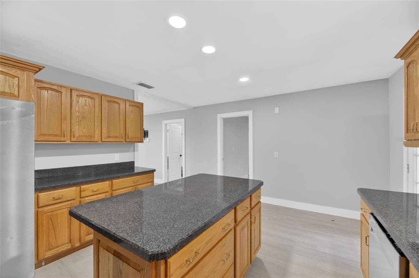 Single Family Residence at 204 7TH AVE NW, RUSKIN, photo 27 of 55